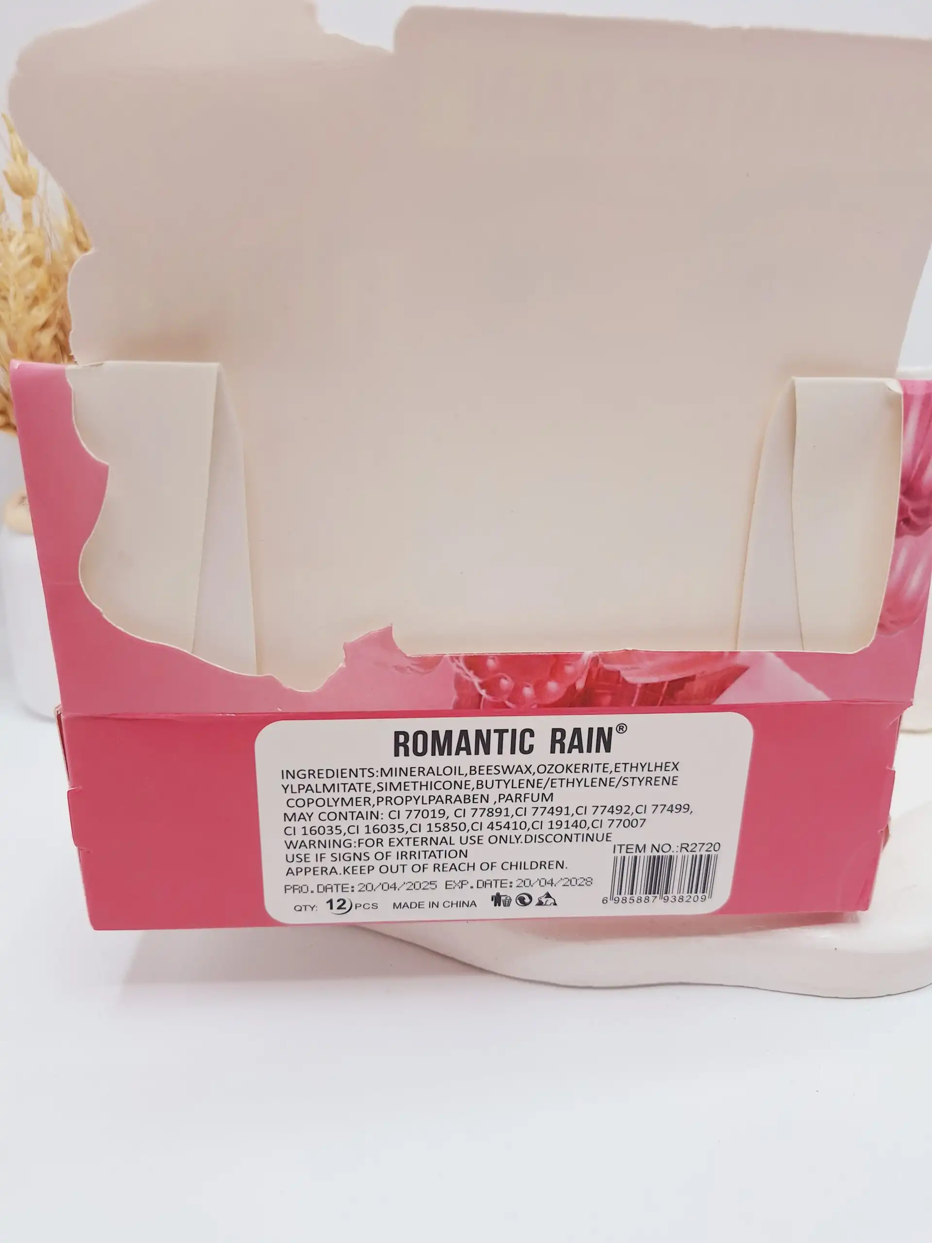 رژ لب کاسه ای نرم طرح ژله ای ROMANTIC RAIN کد 2720