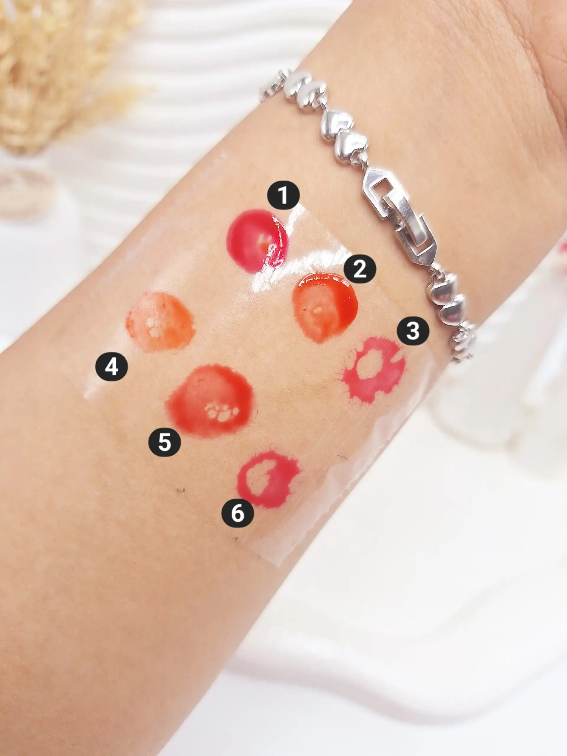 تینت لب سر شیشه رنگی برند مجیک LC174