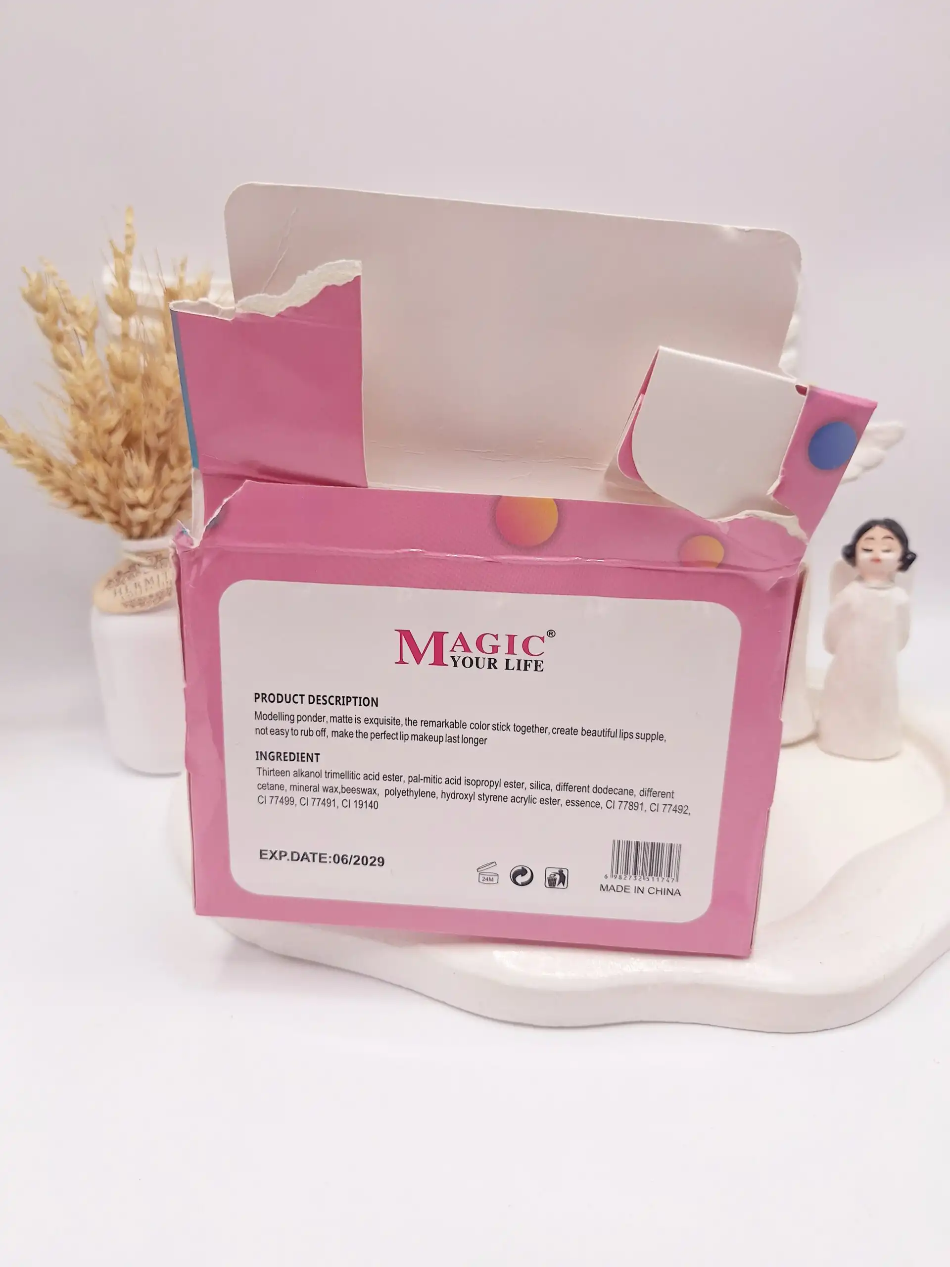 تینت لب سر شیشه رنگی برند مجیک LC174