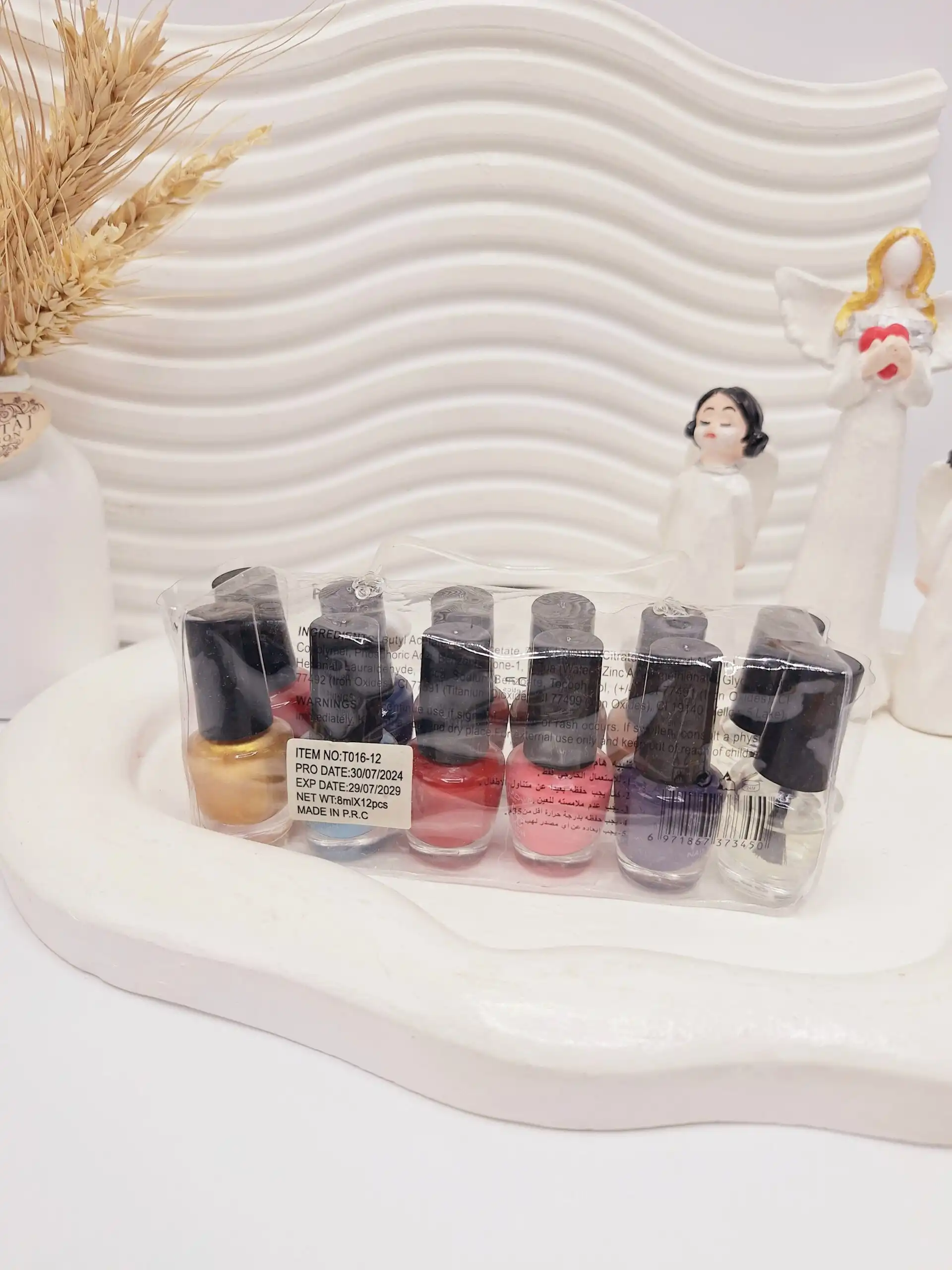پک لاک ناخن 12 تایی کیفی ارسال رنگ به صورت کاملا رندم