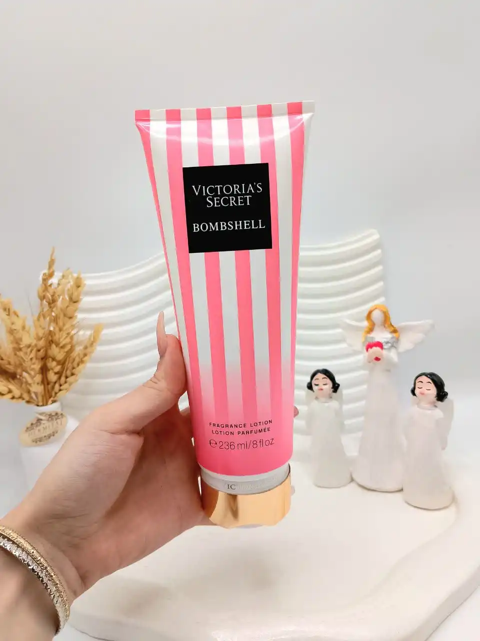 لوسیون بدن ویکتوریا سکرت مدل BOMBSHELL حجم 236 میل کد 6458