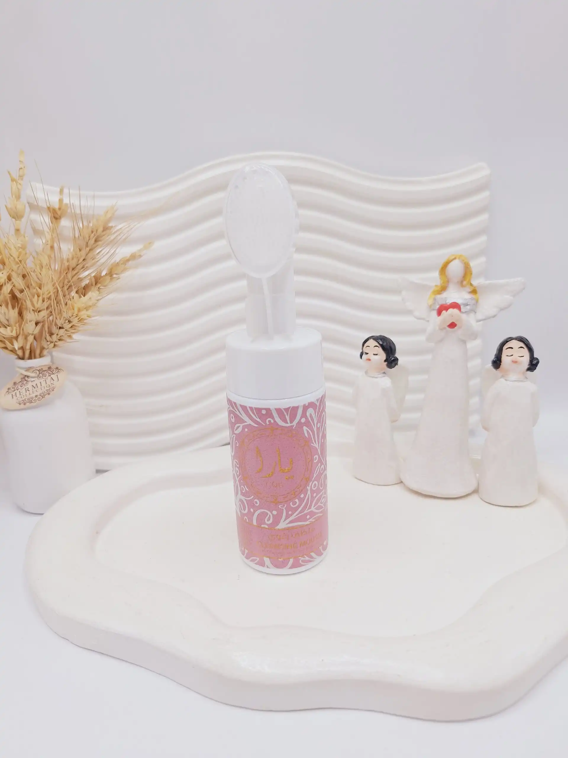 فوم براش دار مرطوب کننده یارا (صورتی) کد 5637