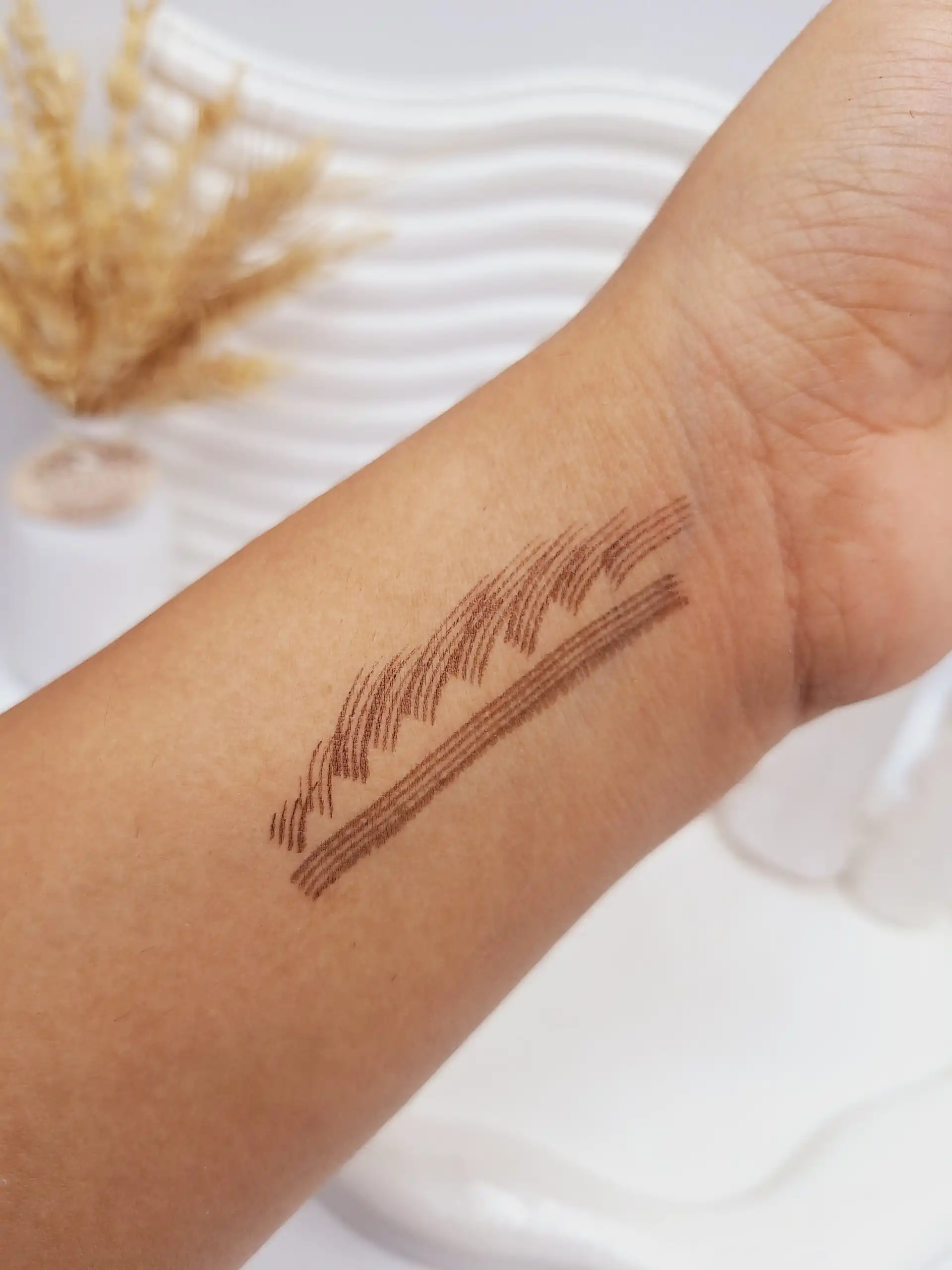 هاشور ابرو چهار خطه قلمی برند یارا کدE141