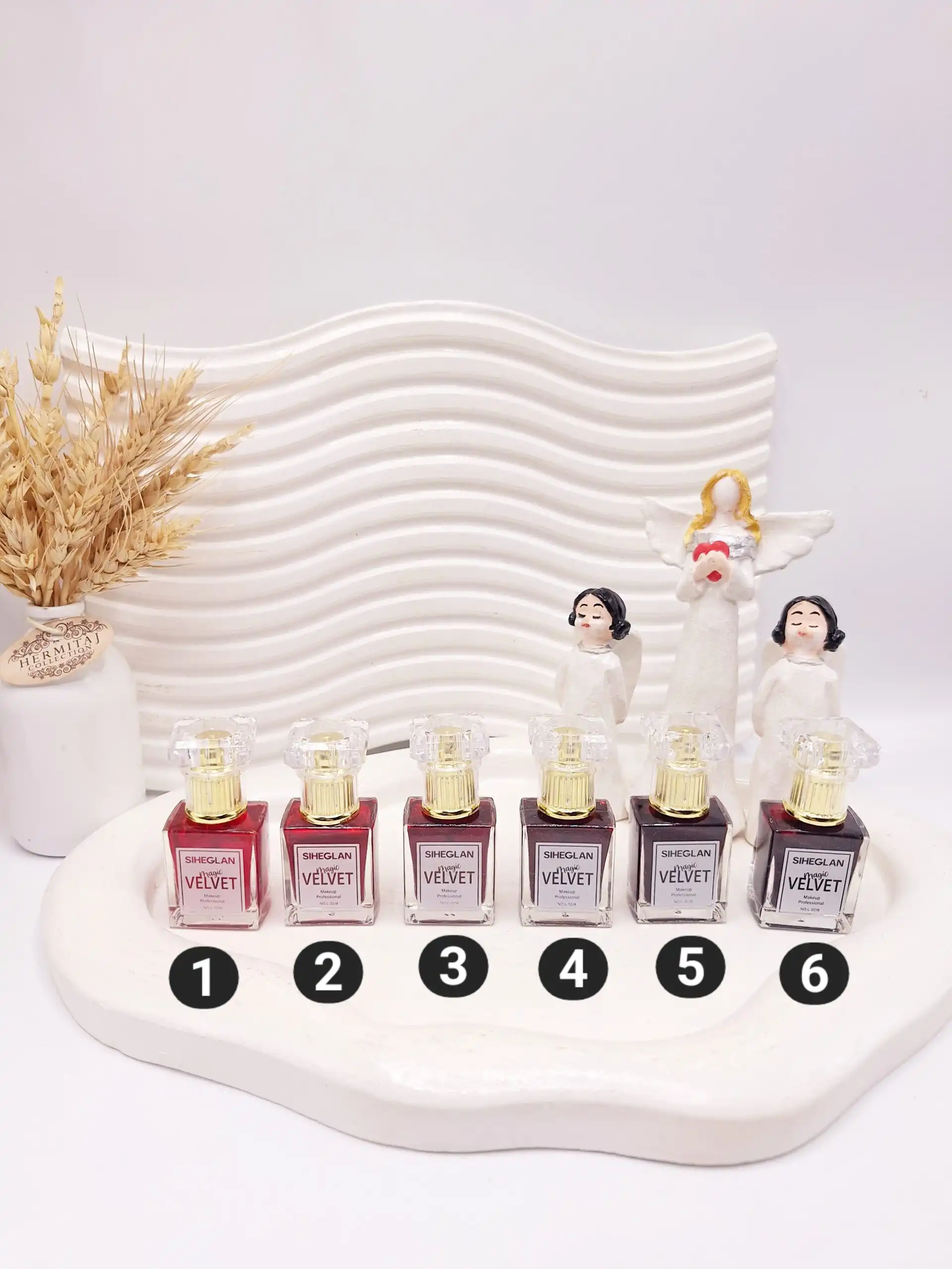 تینت لب جذاب ادکلنی برند SIHEGLAN کد L_0218