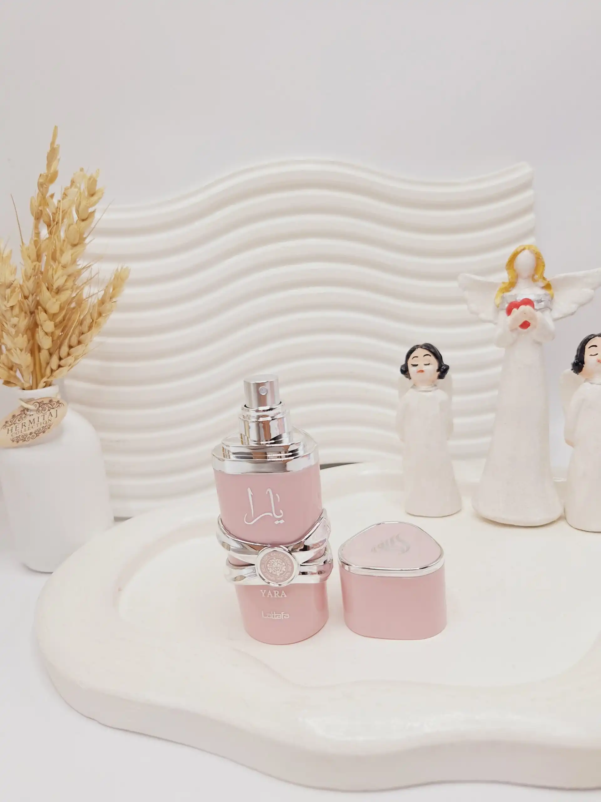 ادکلن زنانه (صورتی ملیح) یارا کد1582