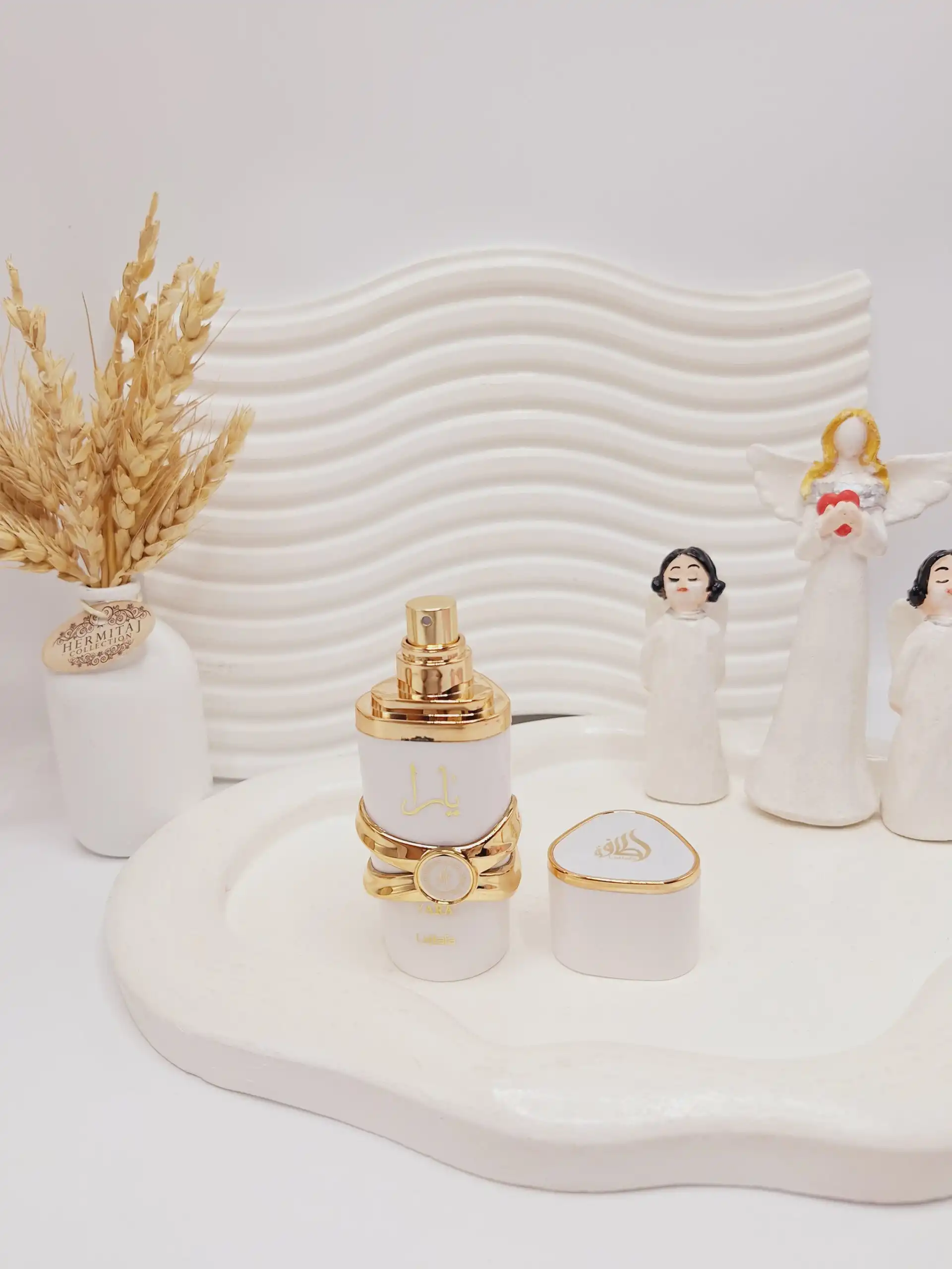 ادکلن زنانه (سفید) یارا کد 1582