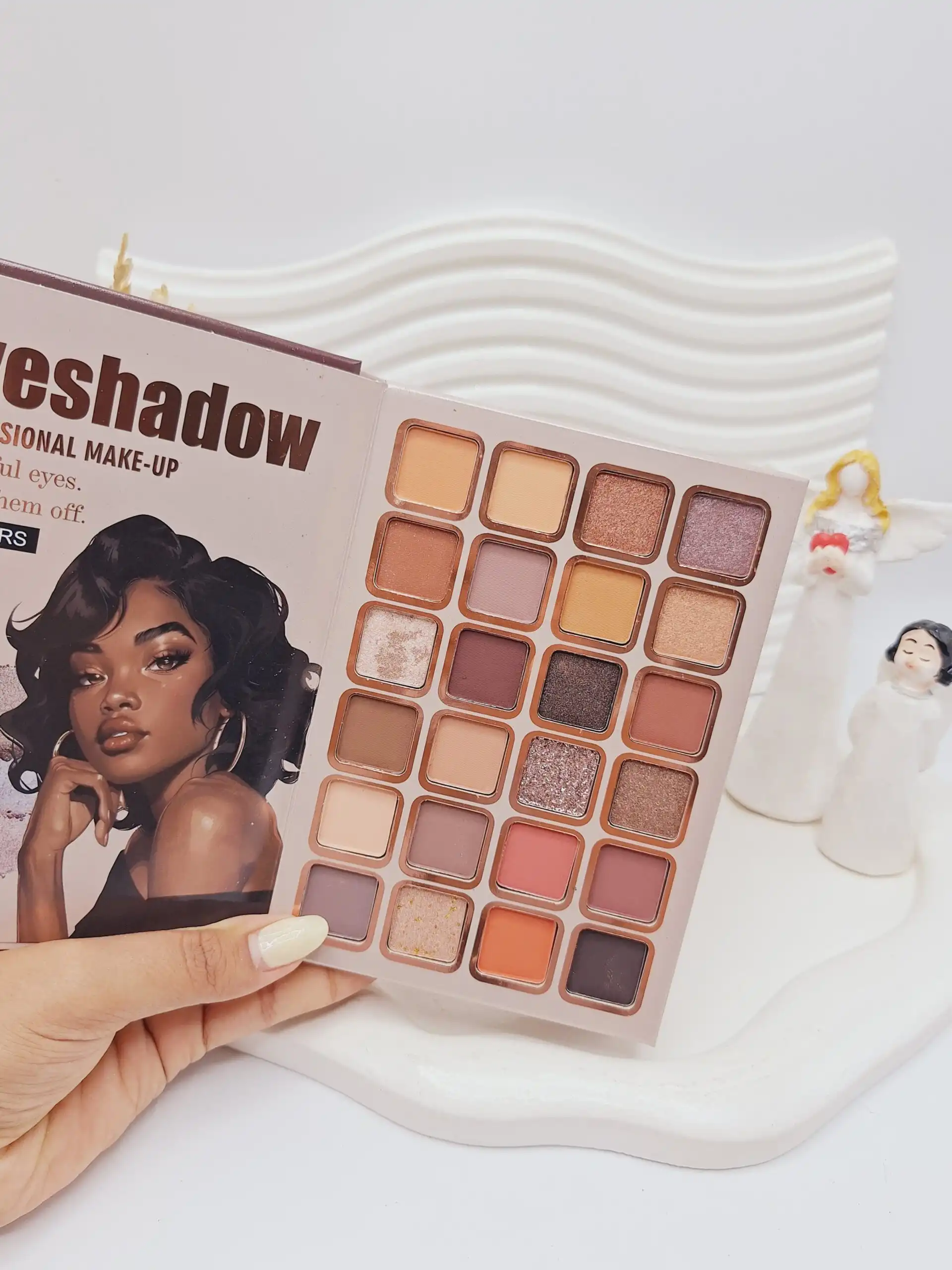 پالت سایه کتابی برند BRIEW کد 1521