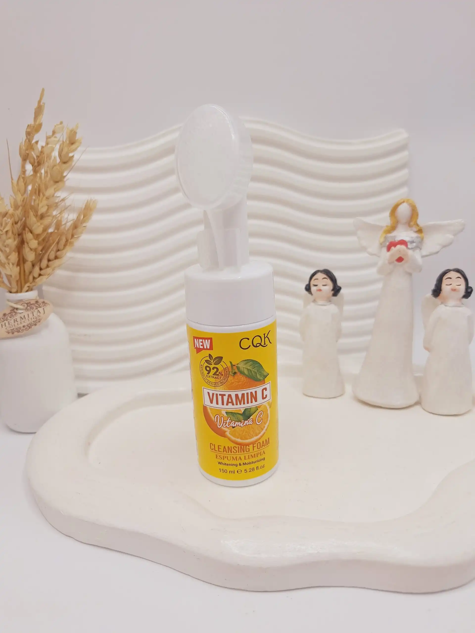 فوم براش دار ویتامین C برند CQK کد 3909