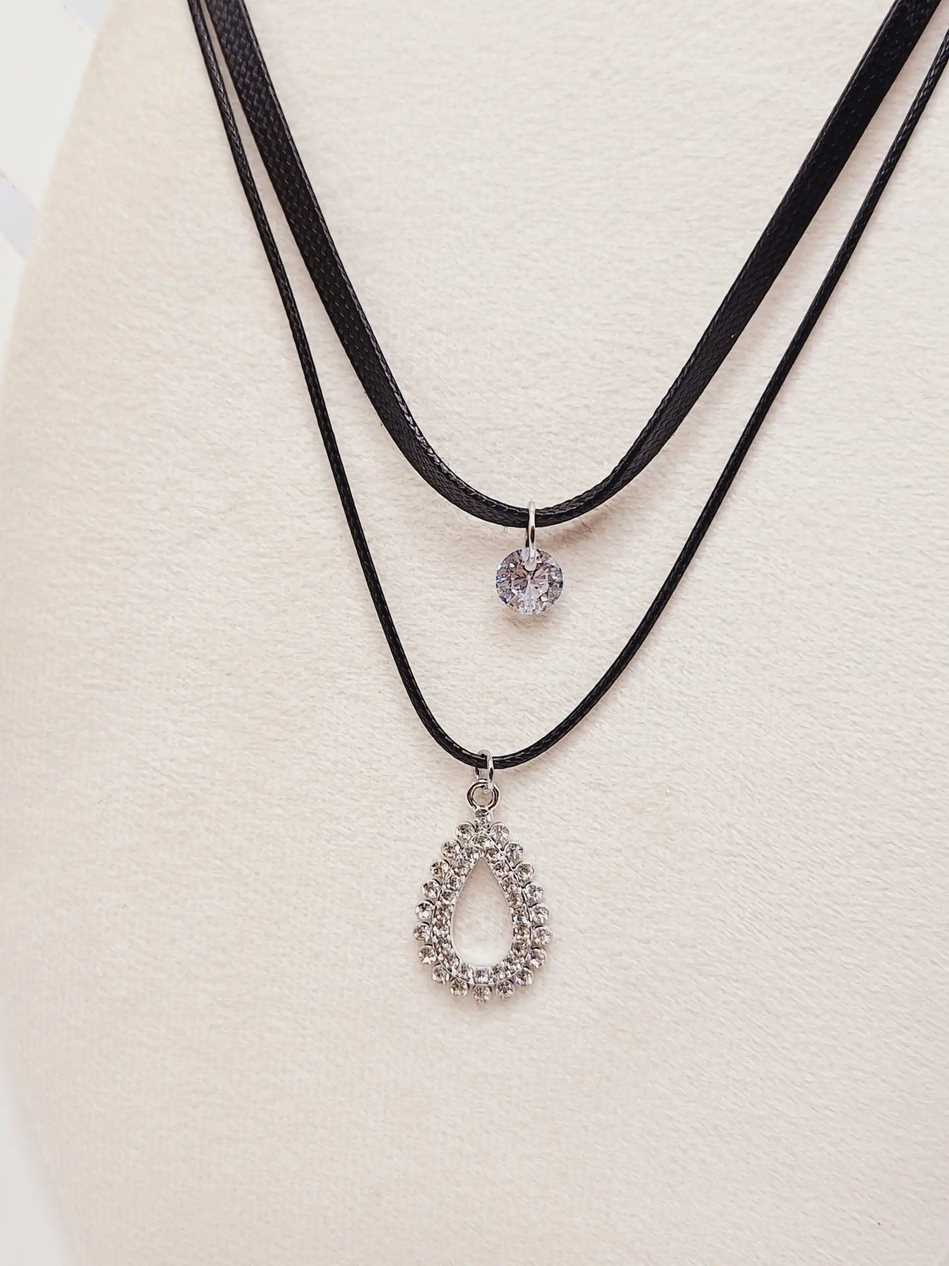 گردنبد (چوکر) طرح اشک نگین دار