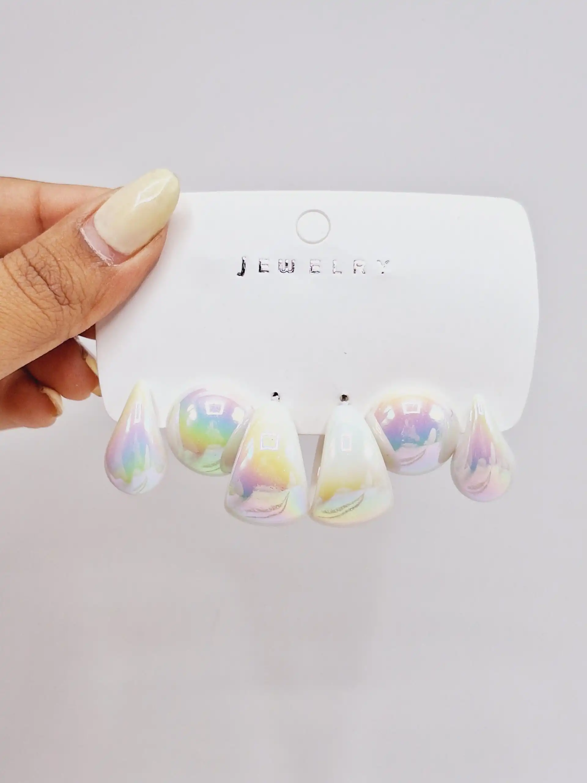 پک گوشواره آبنباتی سفید طرح چهارم