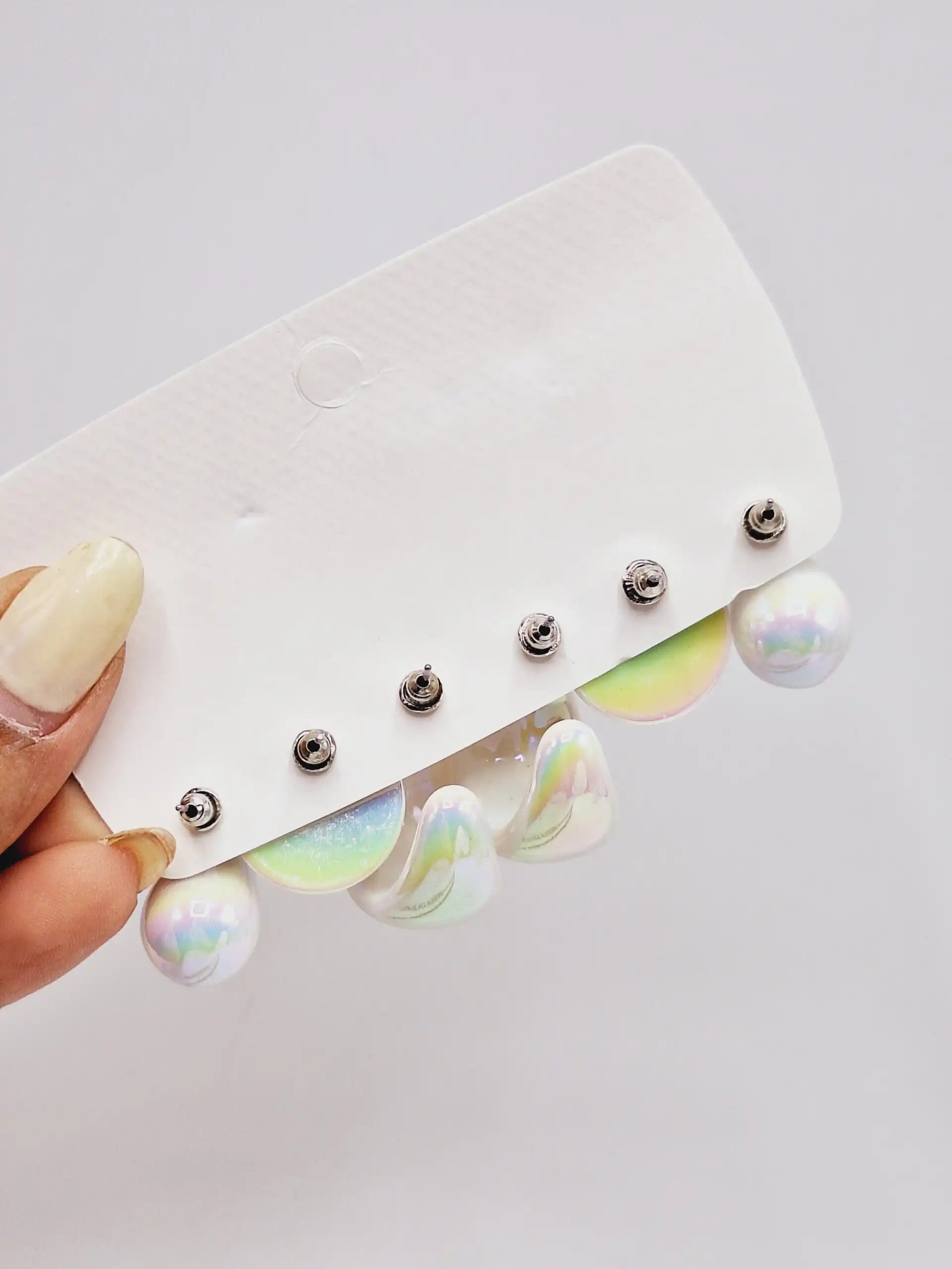 پک گوشواره آبنباتی سفید طرح چهارم