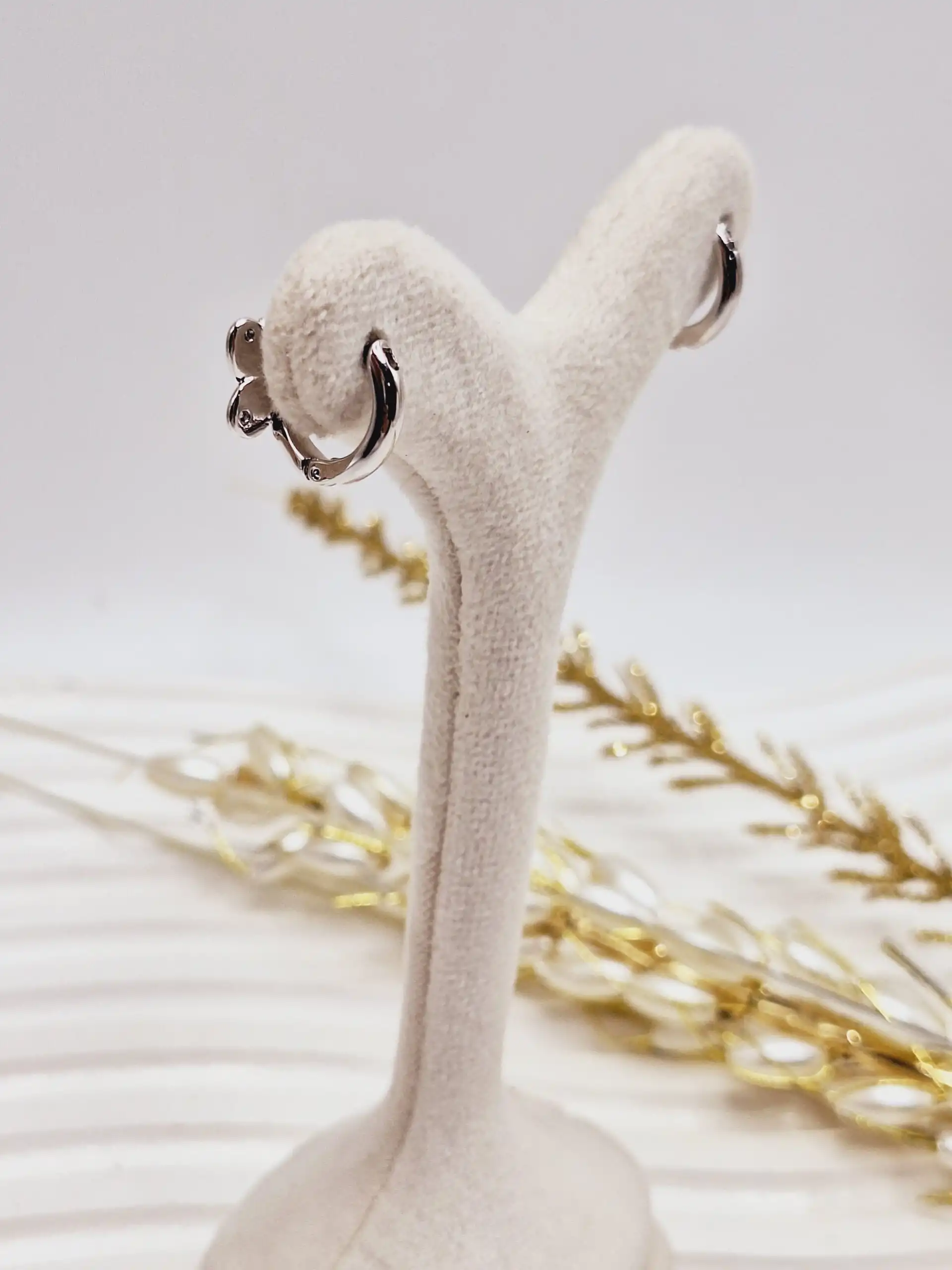 گوشواره قفلی طرح پروانه نقره ای ژوپینگ