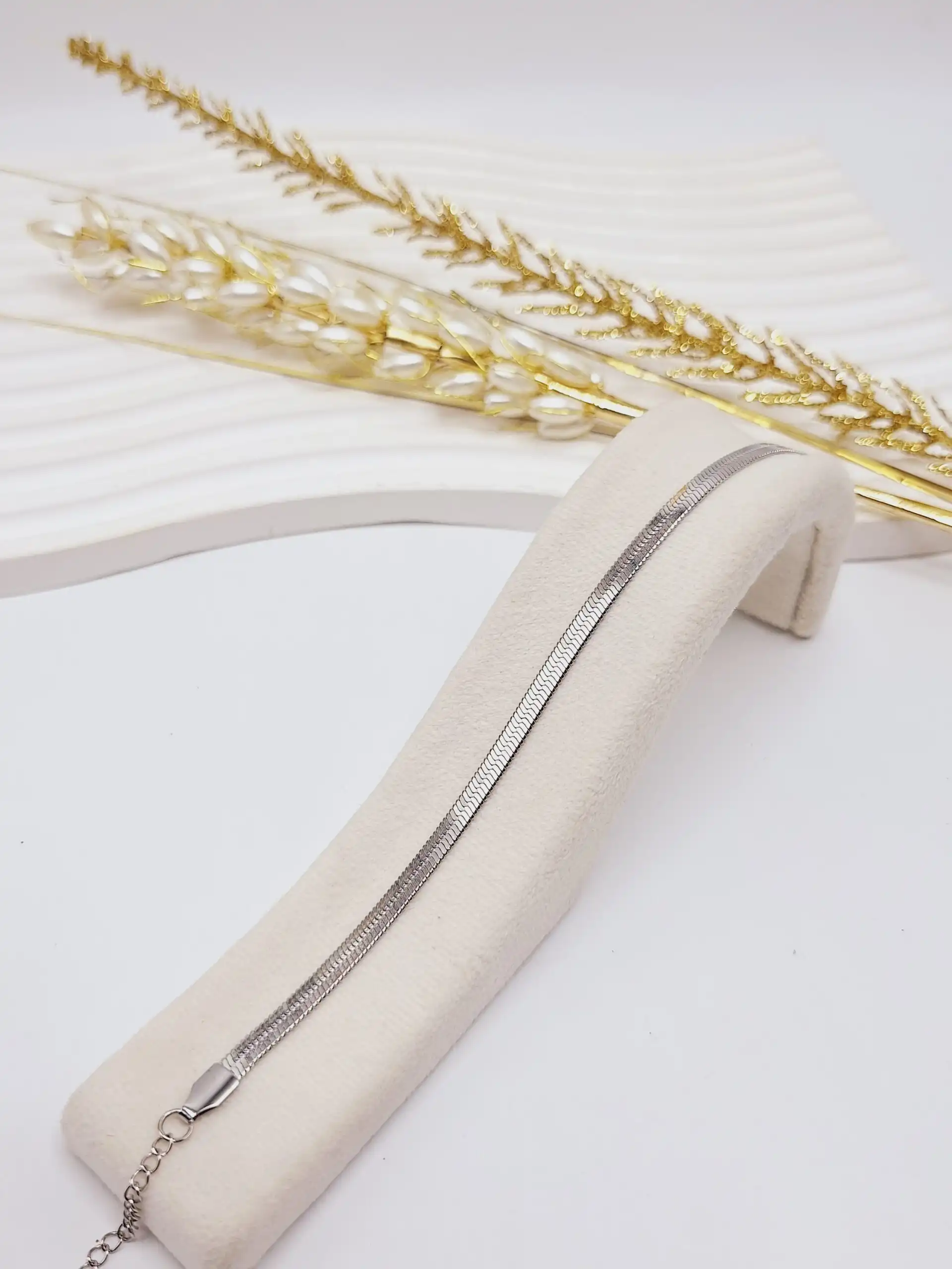 دستبند ماری رنگ نقره ای