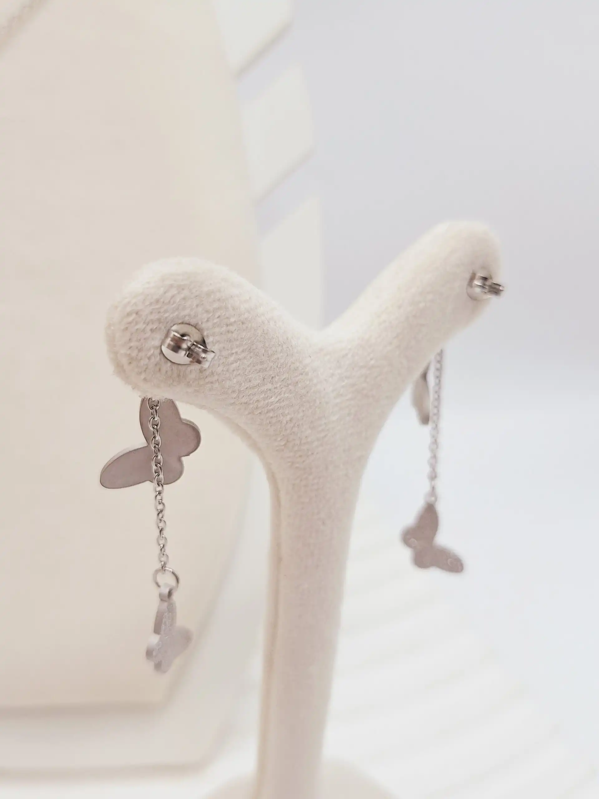 ست گوشواره و گردنبند طرح پروانه نقره ای استیل