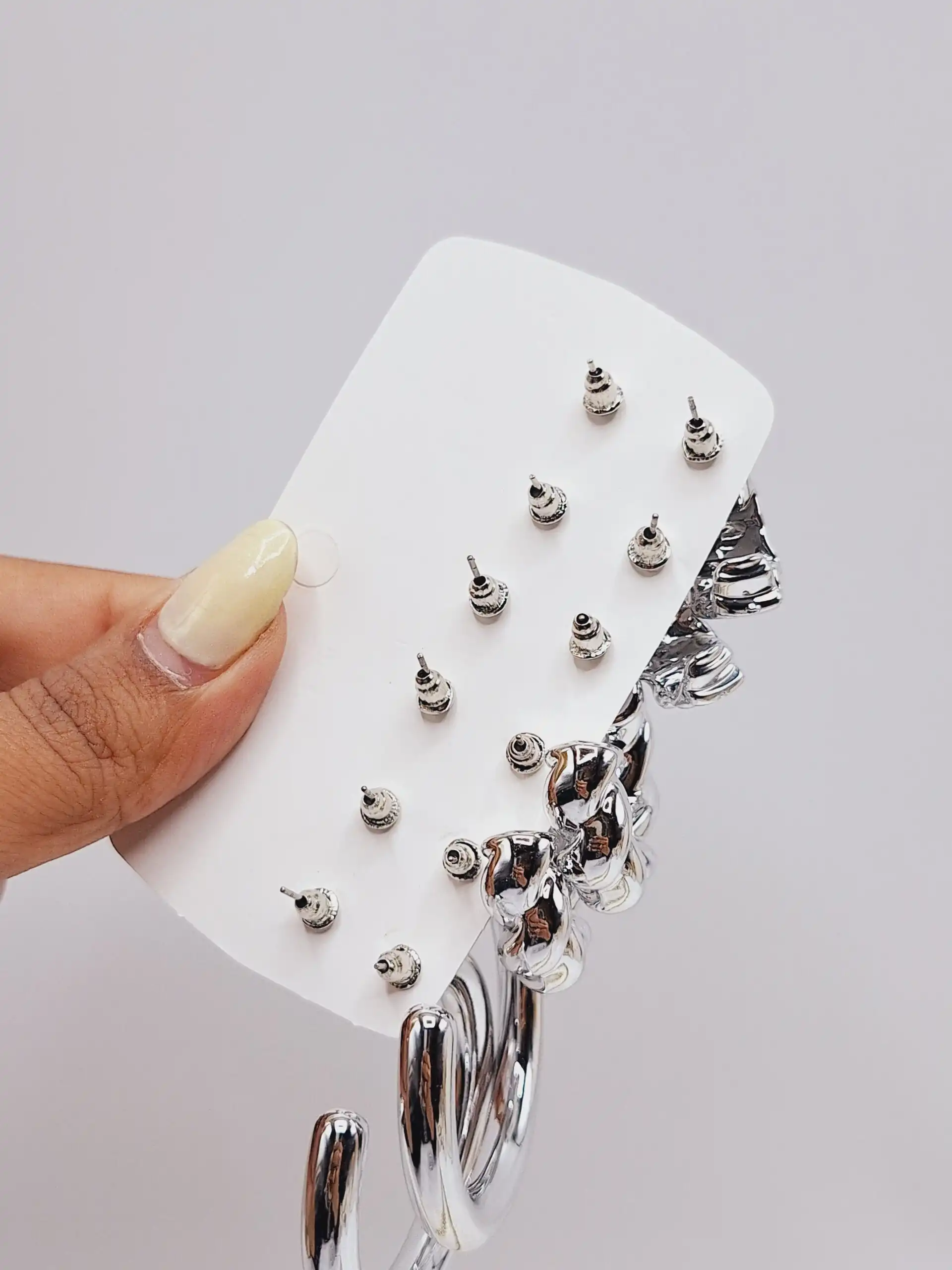 پک گوشواره 6 تایی مجلسی آبکاری رادیوم (طرح اول)