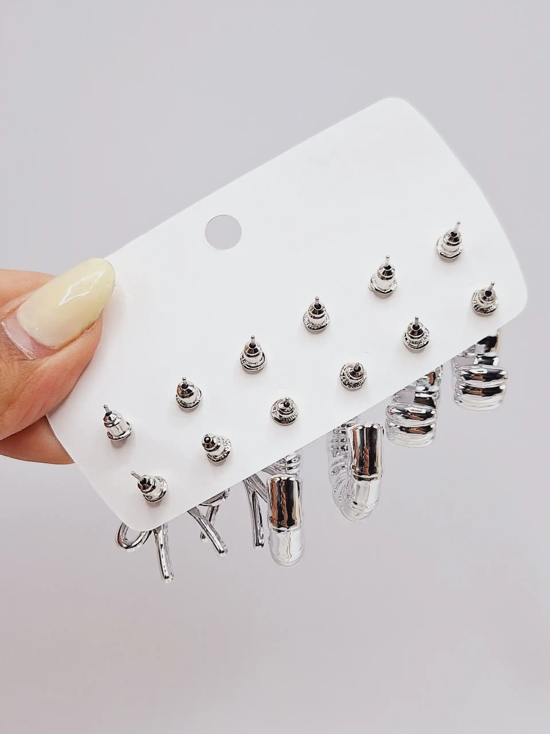 پک گوشواره 6 تایی مجلسی آبکاری رادیوم (طرح دوم)