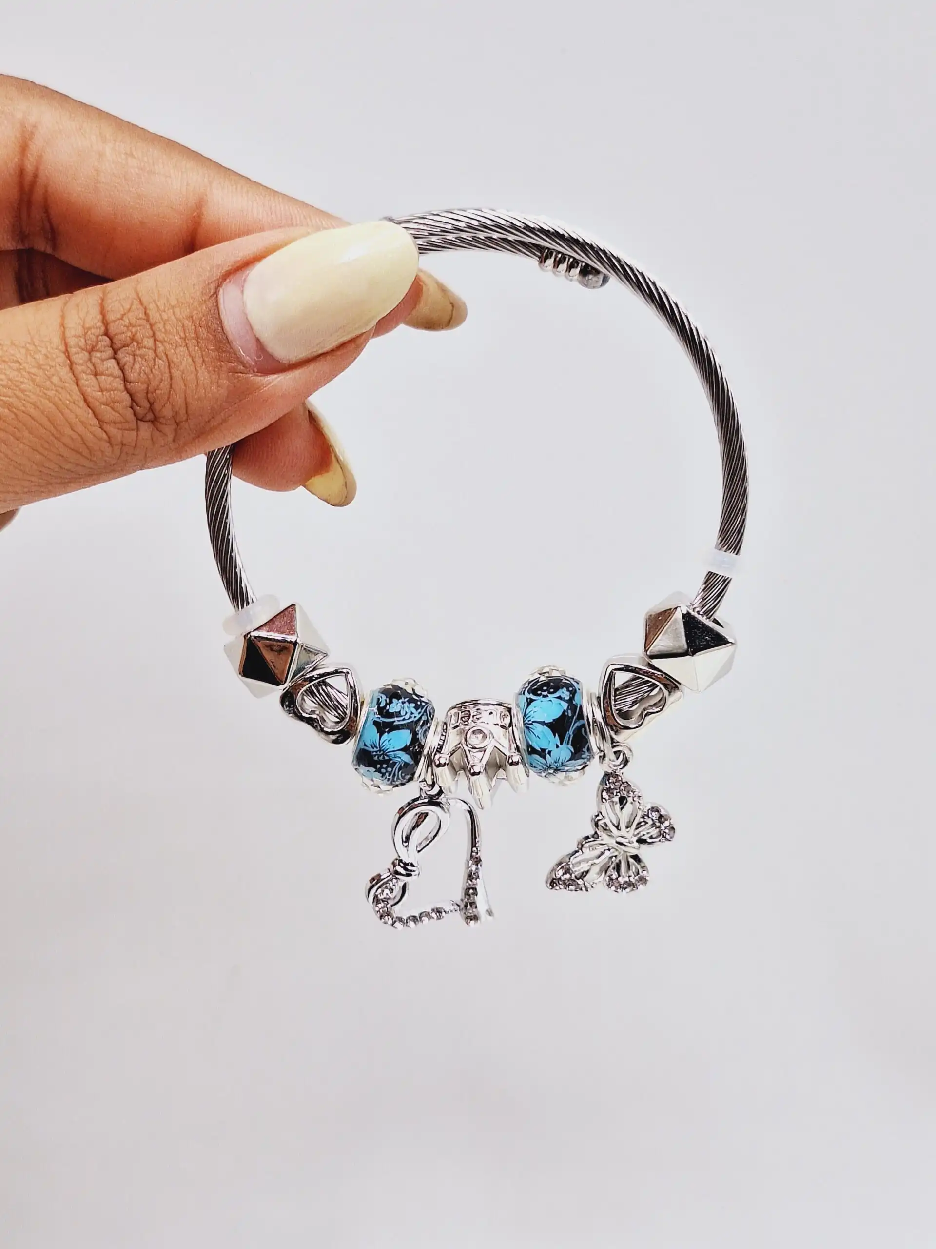 دستبند پاندورا یا آرزوها طرح قلب و پروانه