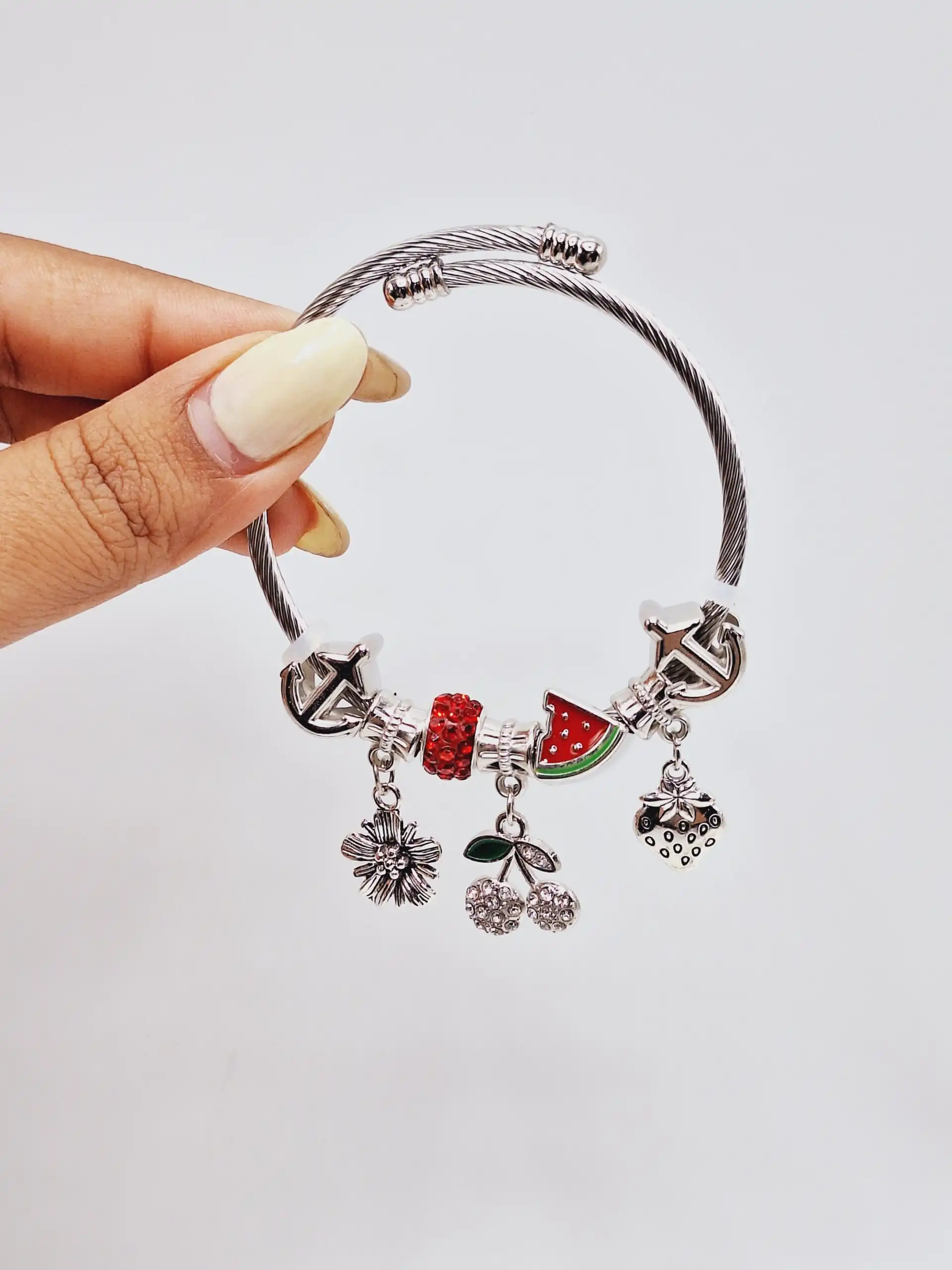 دستبند پاندورا یا آرزوها طرح گل و گیلاس