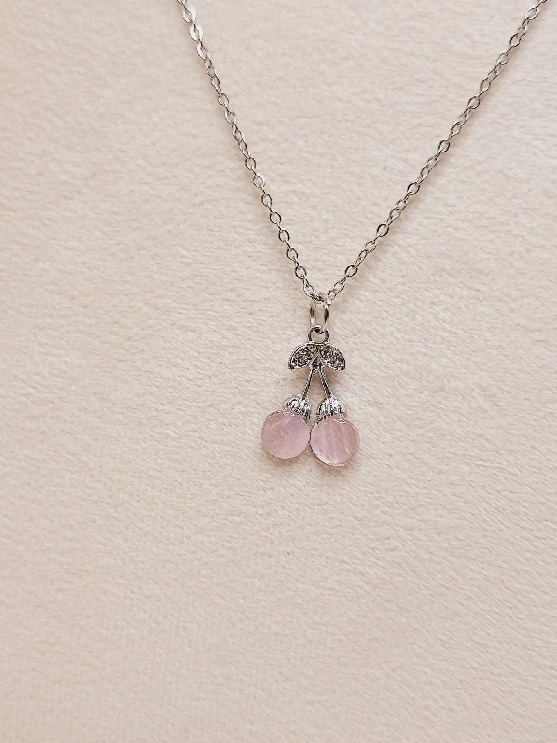 گردنبند جواهری طرح گیلاسی رنگ صورتی