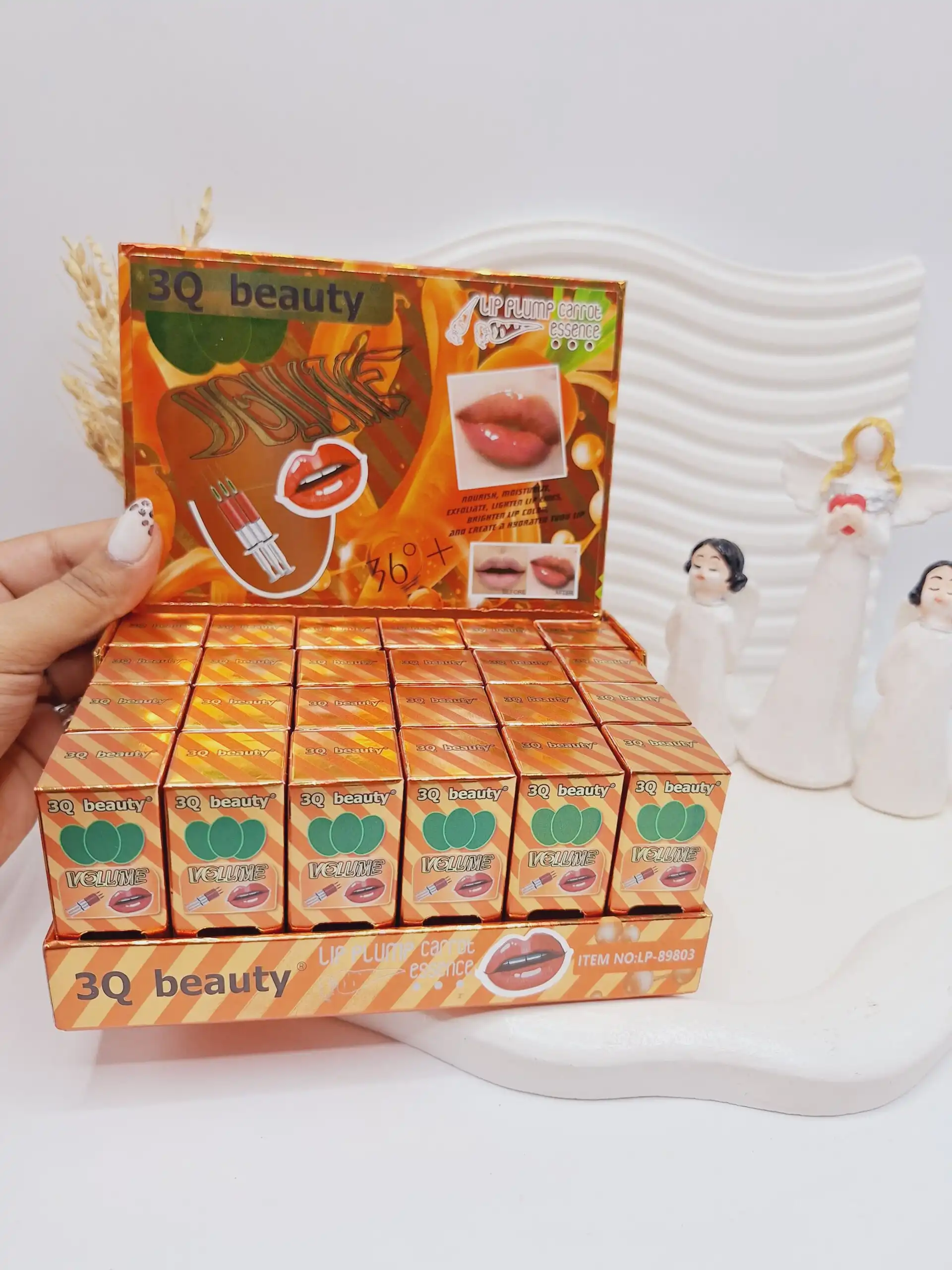 برق لب و حجم لب طرح هویج 3Q beauty کد 89803