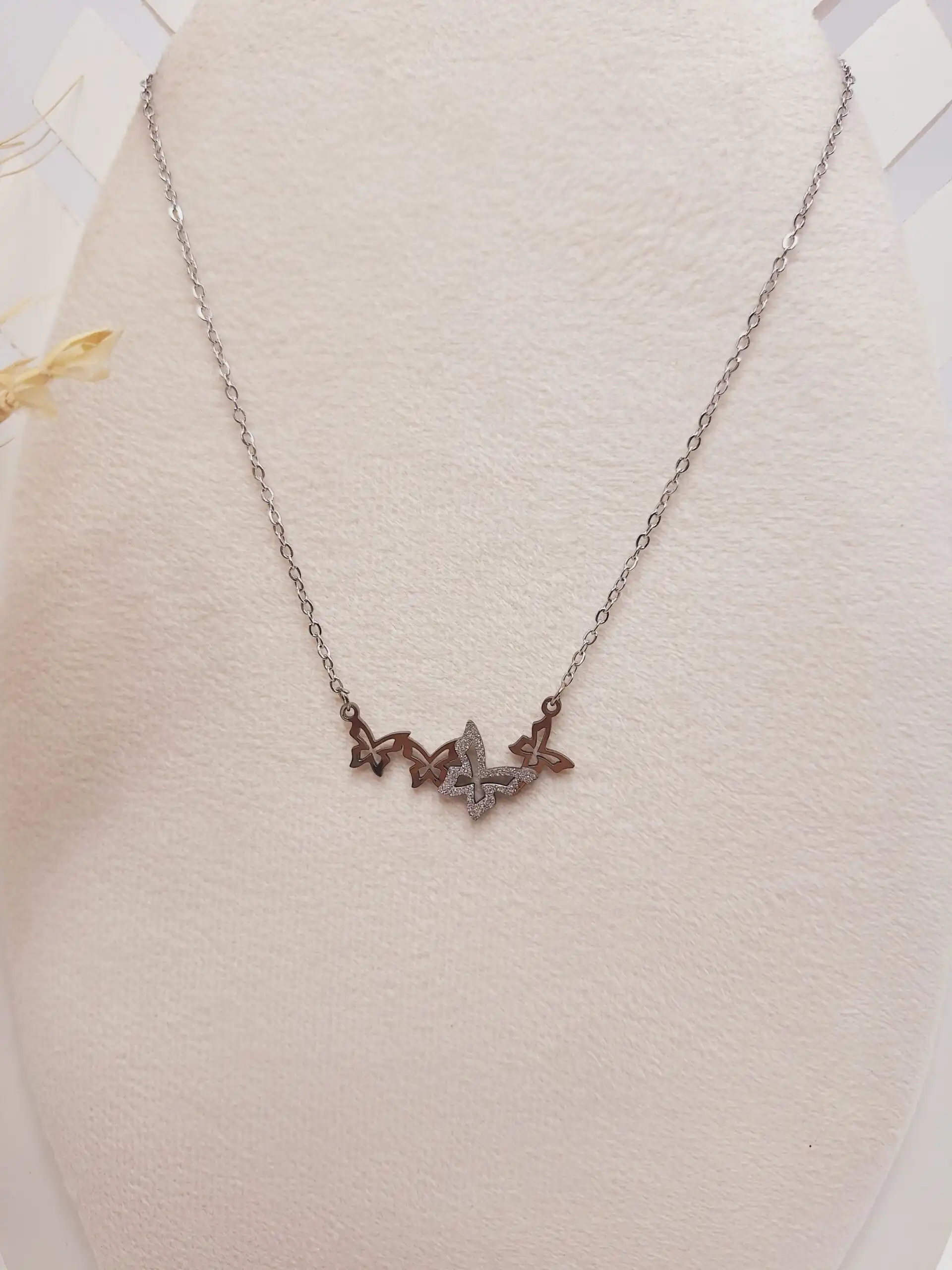 نیم ست طرح پروانه شنی نقره ای استیل