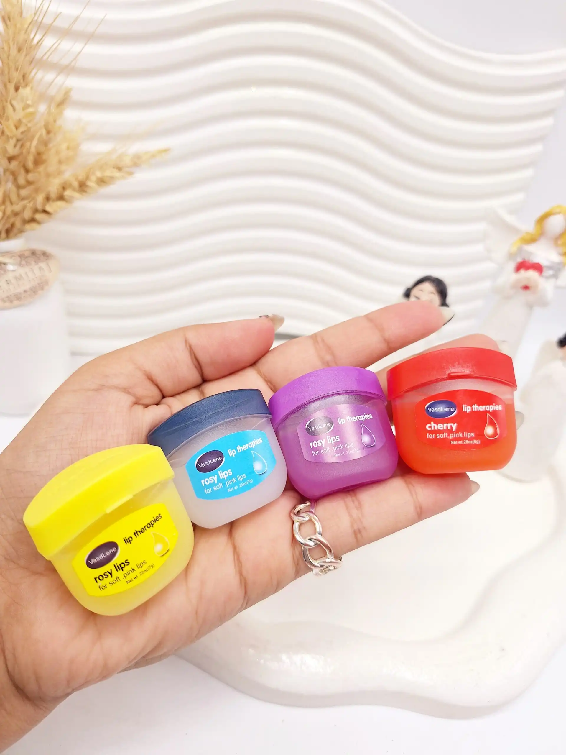 وازلین لب میوه ای نرم کننده لب برند VasdLene کد6427