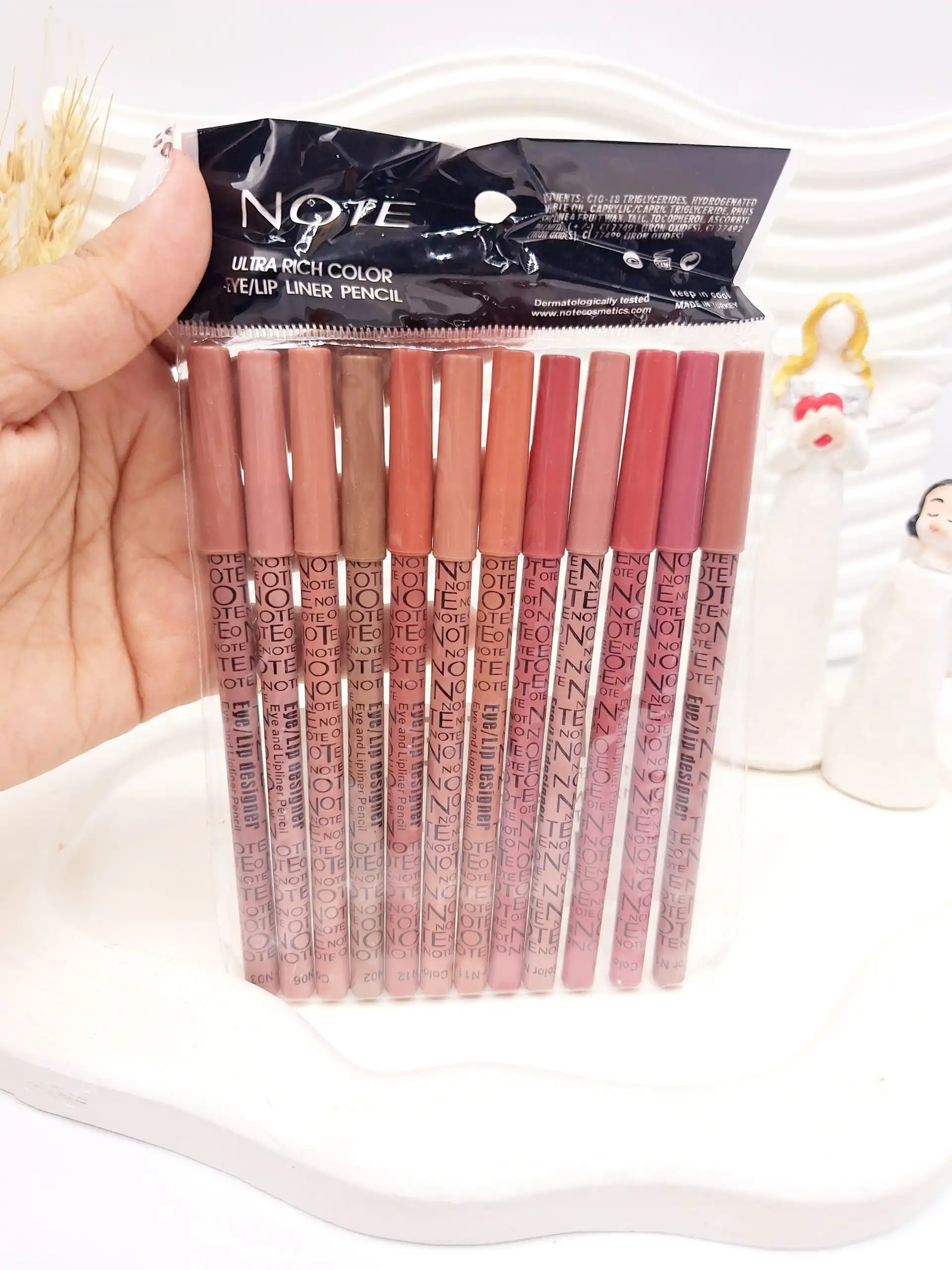 خط لب مدادی با کیفیت نوت NOTE کد 1695