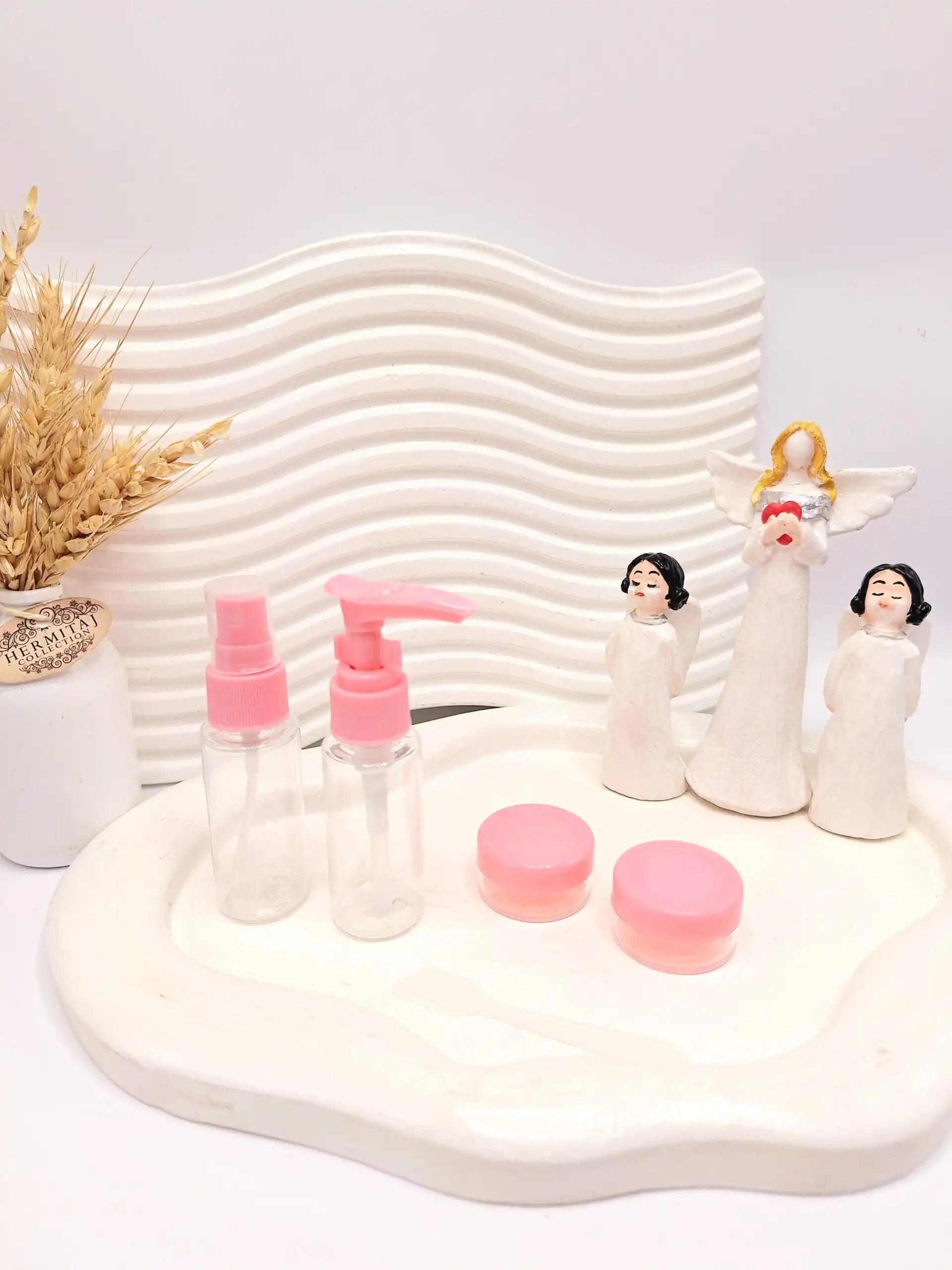 ست مسافرتی 4 عددی کد 0143