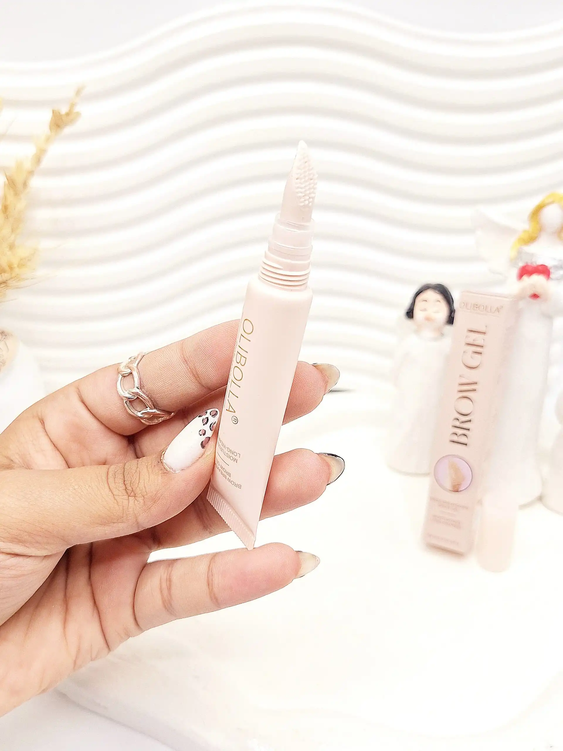 ژل لیفت و تقویت کننده ابرو اولی بولا کد 2398