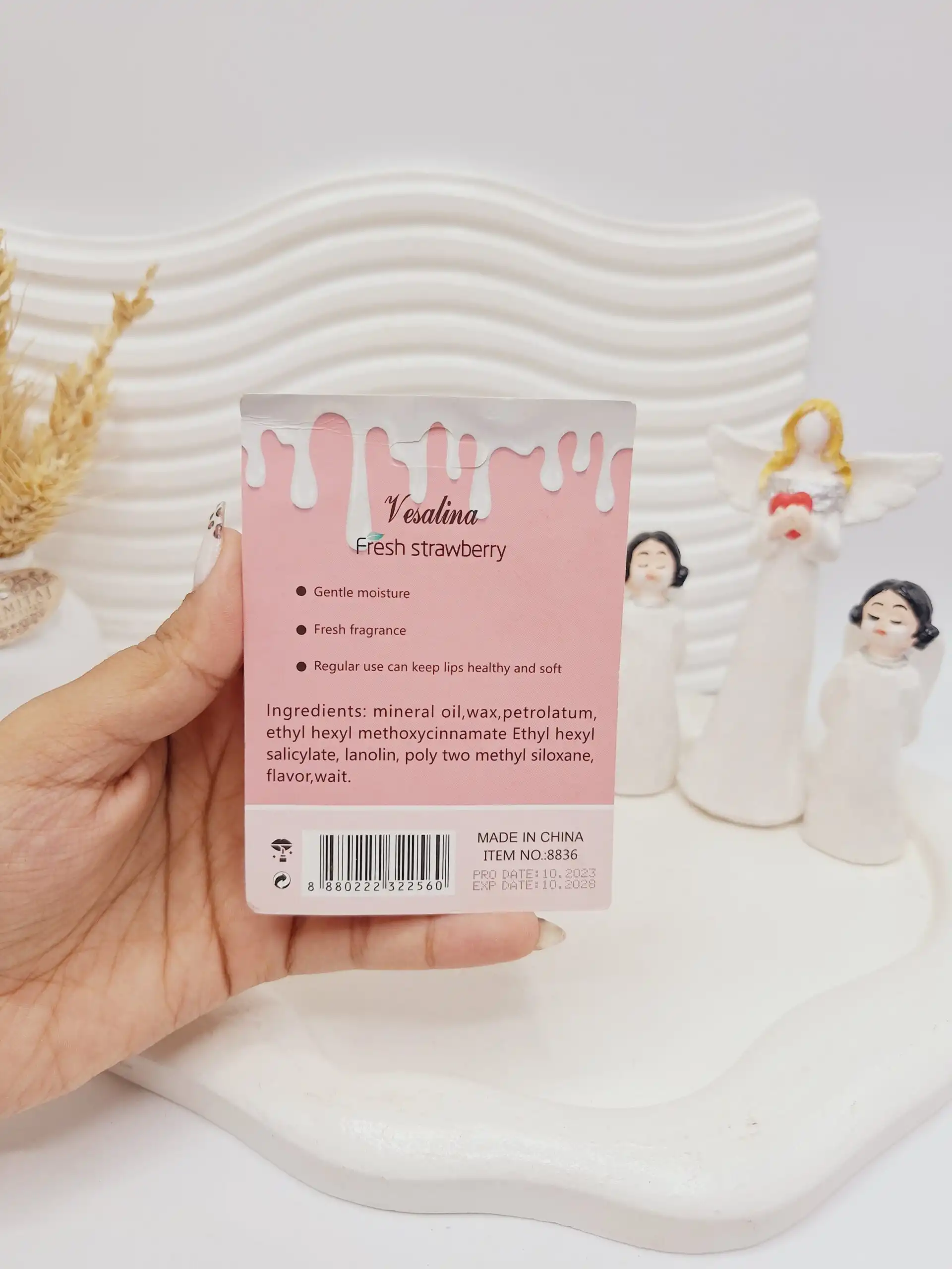 بالم لب توت فرنگی Vaealice کد 2560