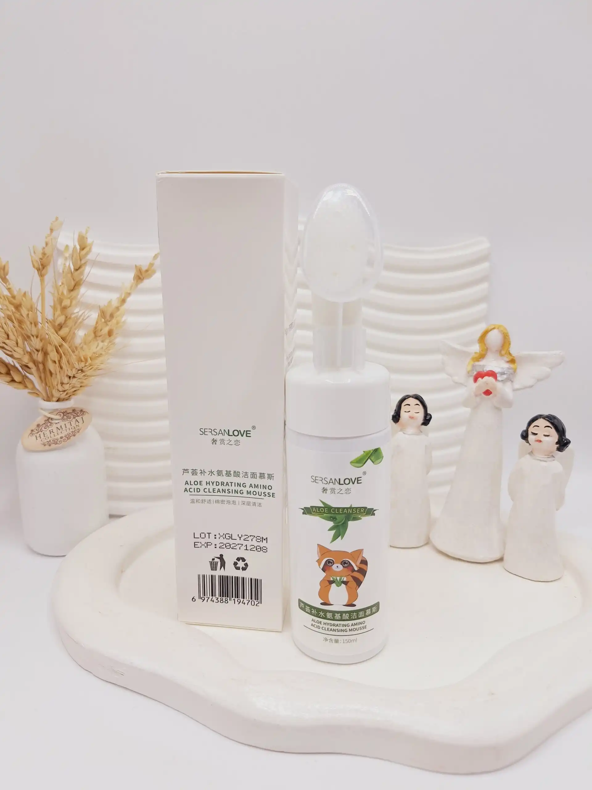 فوم شستشو صورت براش دار آلوئه ورا سرسان لاو کد 4702