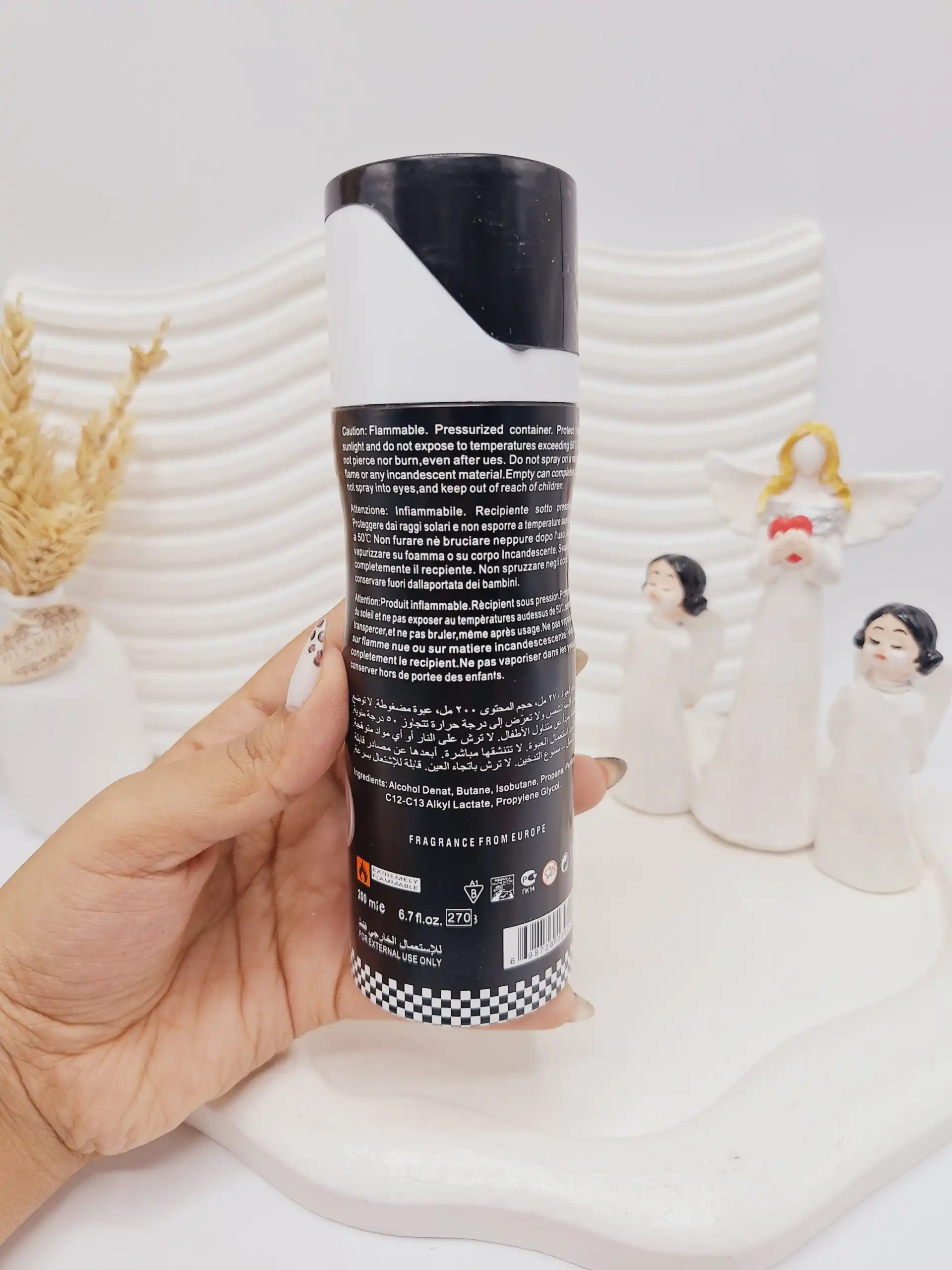 اسپری خوشبو کننده بدن BACK &amp; WHITE حجم 200 میل کد 0921