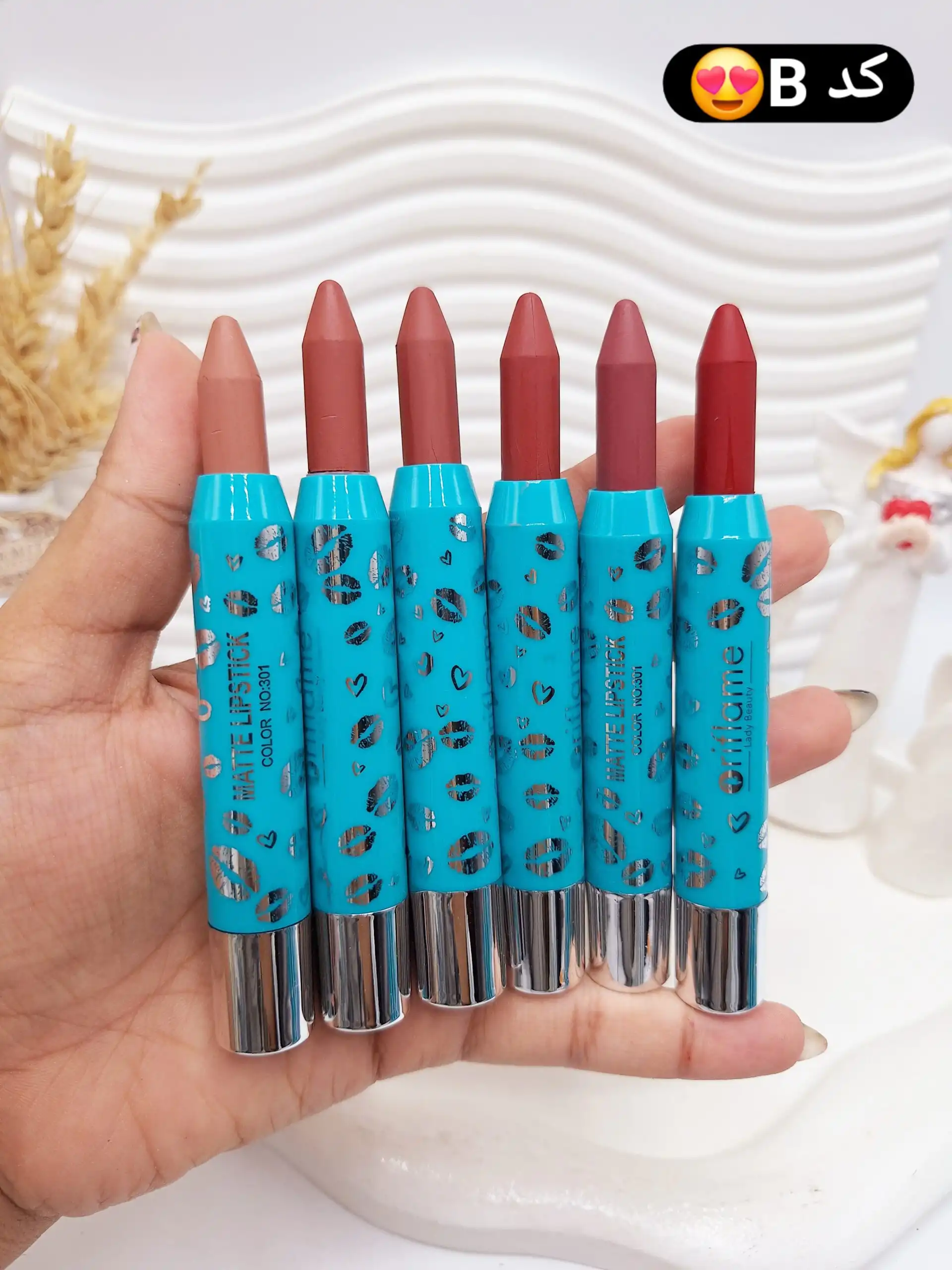 رژلب 6تایی جامد پیچی برند اوریفلیم کد LS116