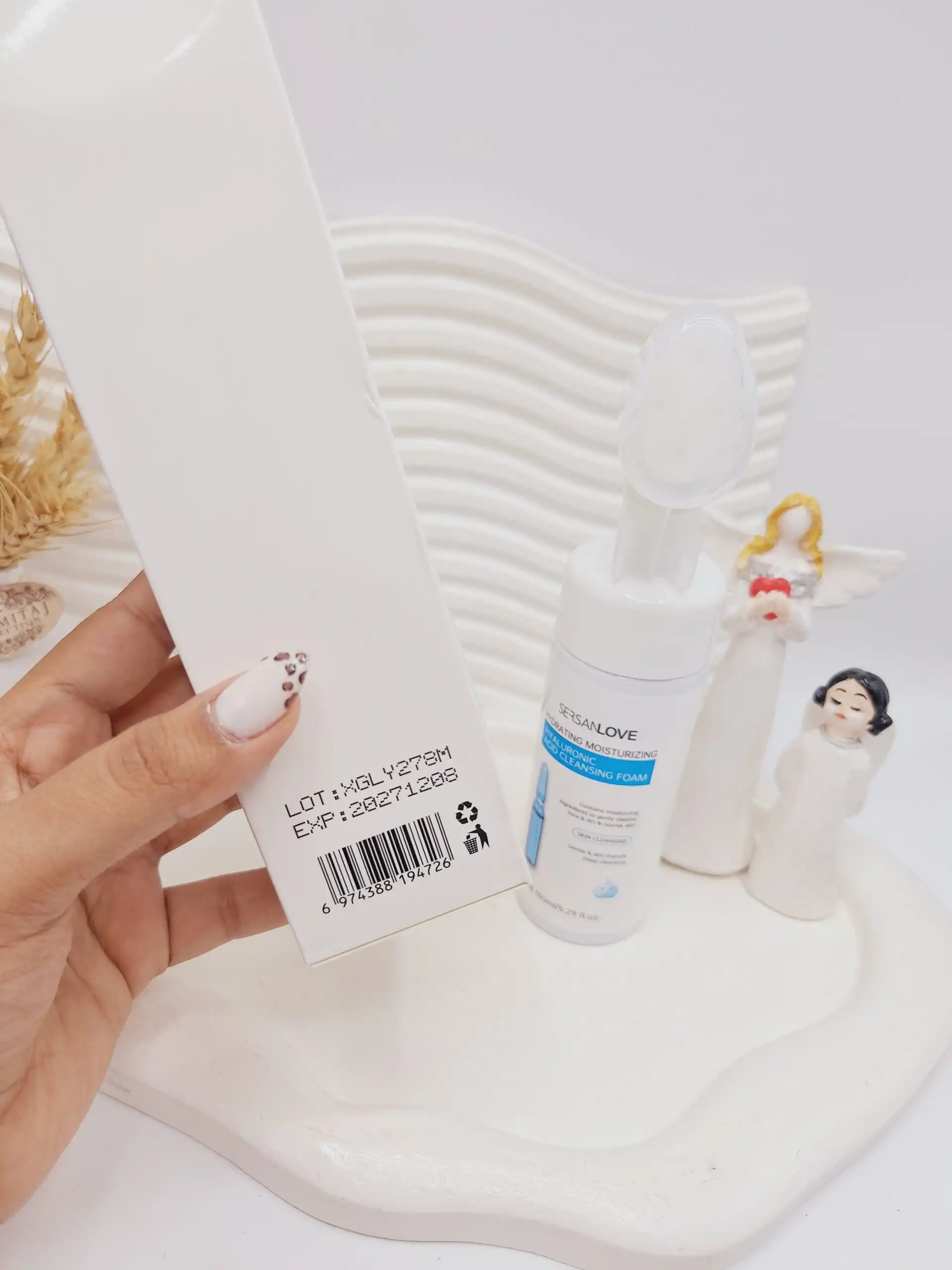 فوم شستشو صورت براش دار هیالورونیک اسید سرسان لاو کد4726