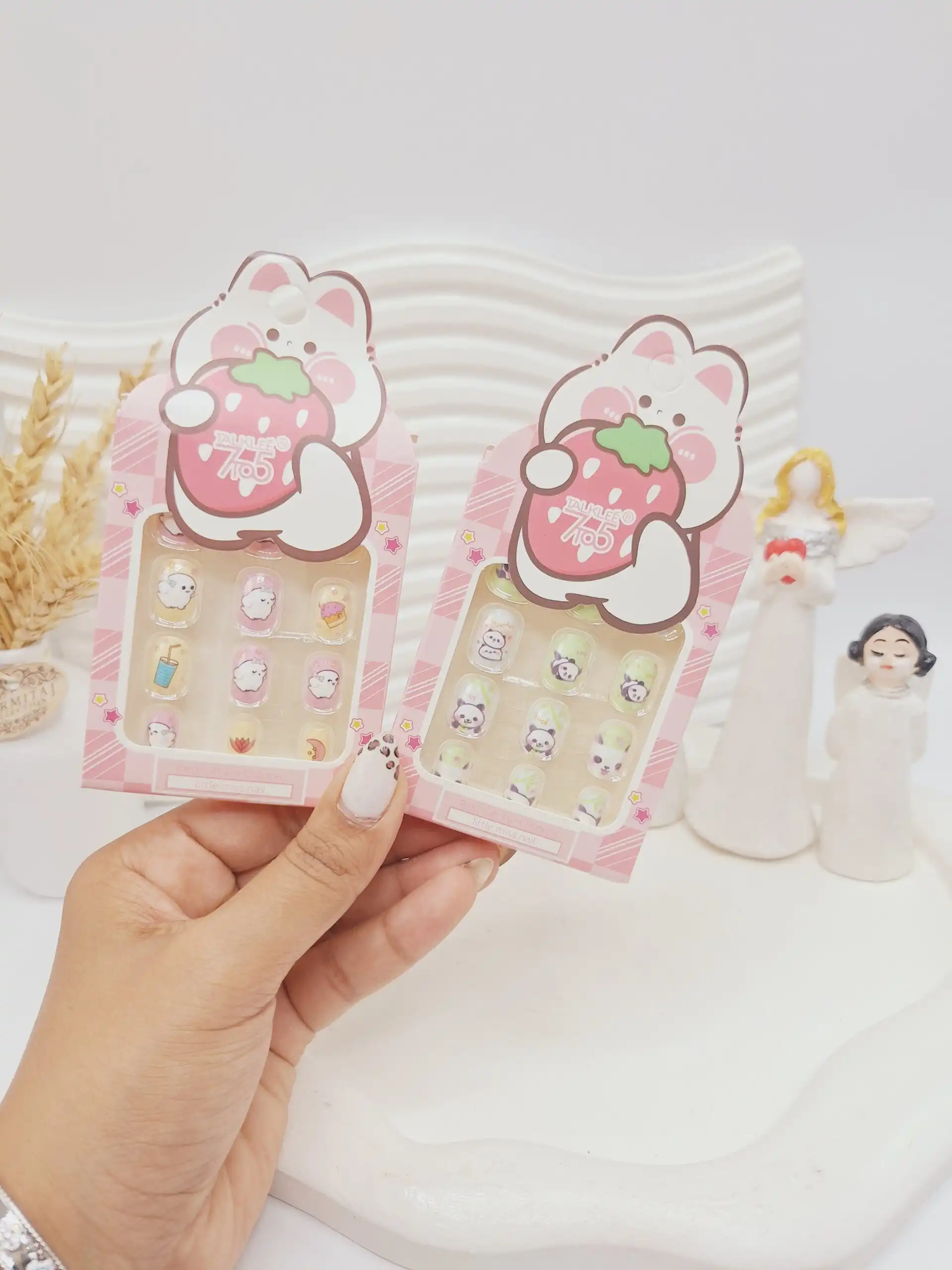 پک ناخن مصنوعی بچگانه طرح خرس توت فرنگی کد 9991