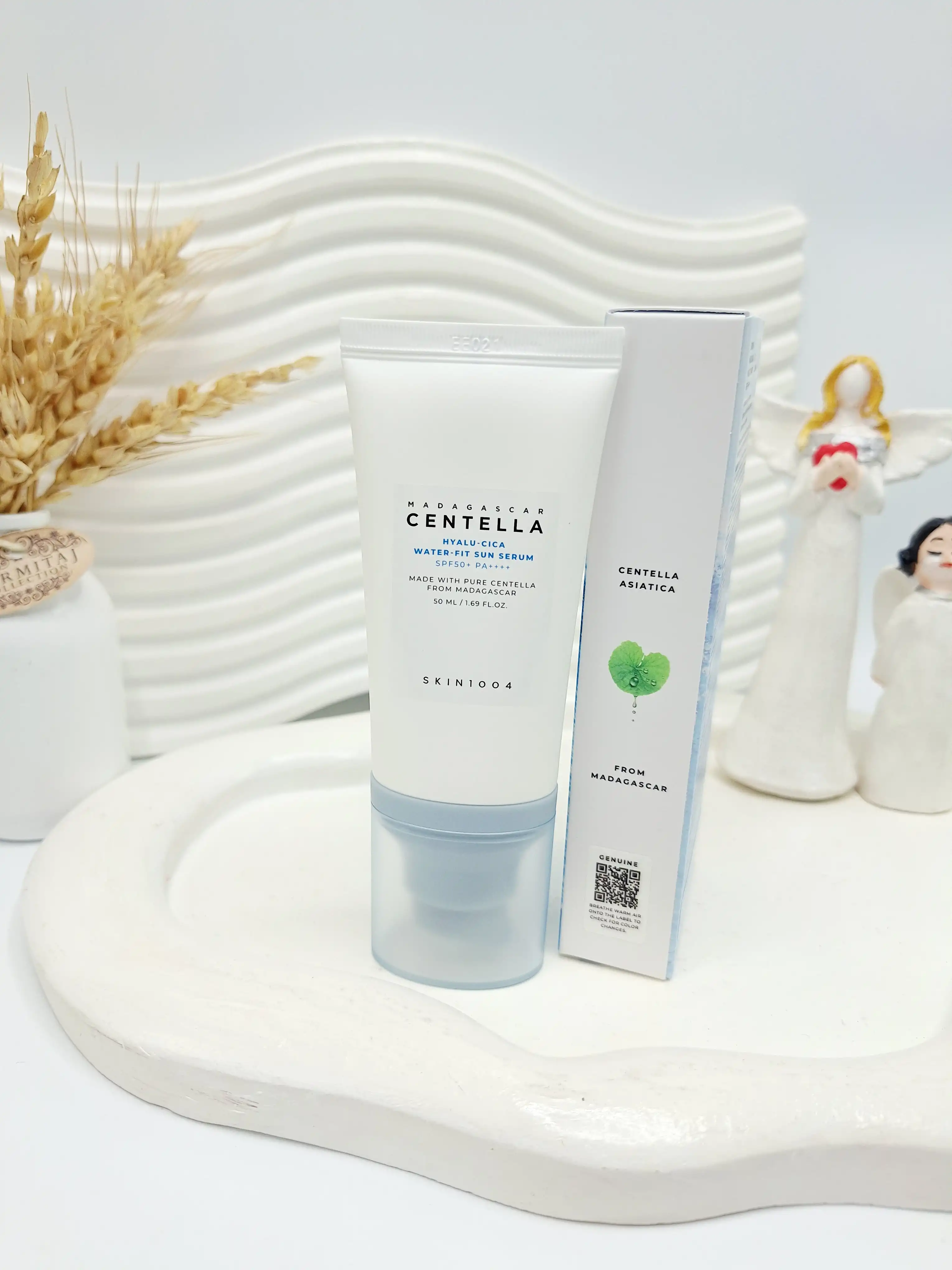 کرم ضد آفتاب بدون رنگ سنتلا +SPF 50 اصل و اورجینال کد 1592