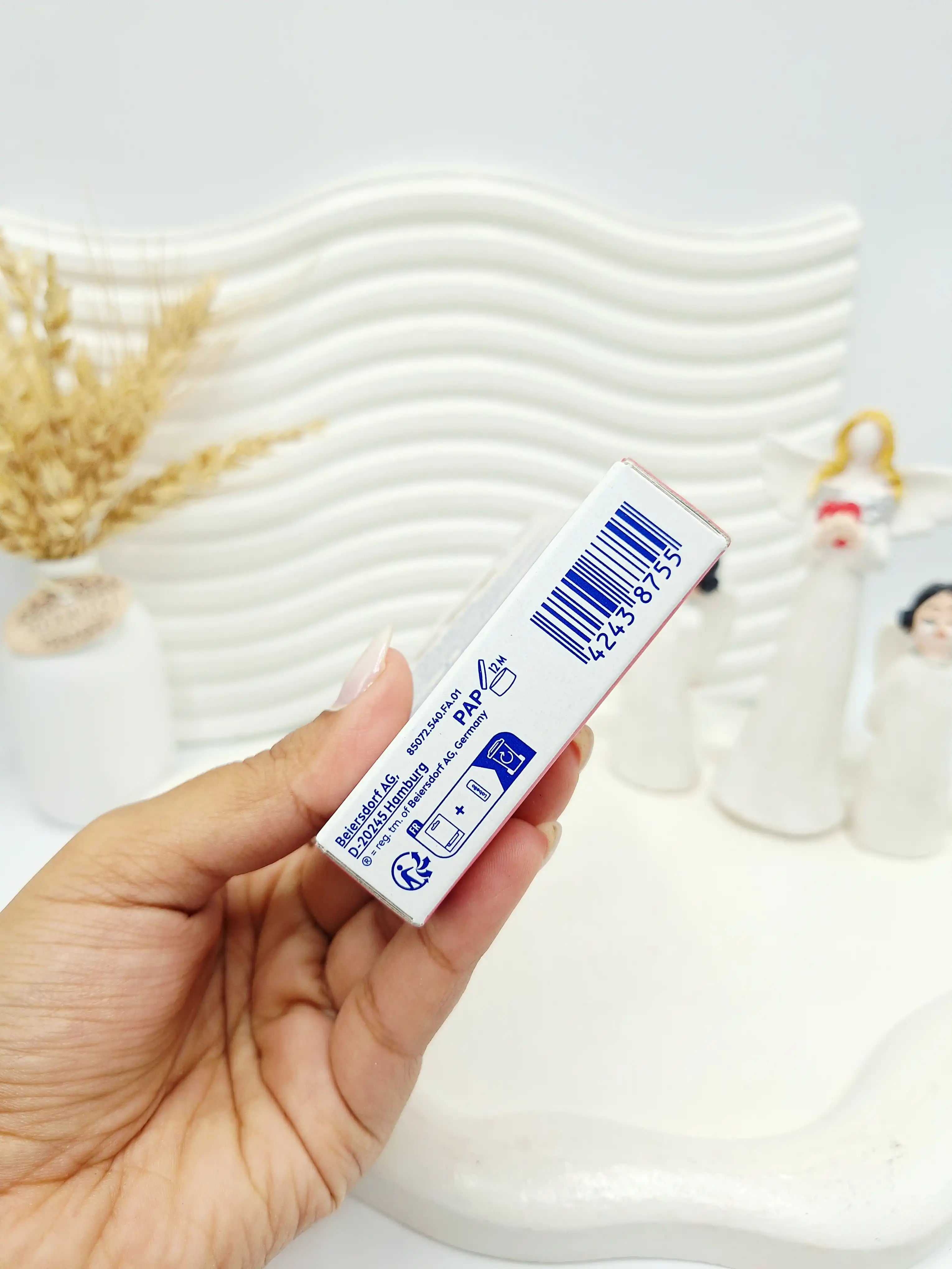 بالم لب برند لابلو توت فرنگی 24ساعته آبرسان اورجینال اصل آلمان کد 8755