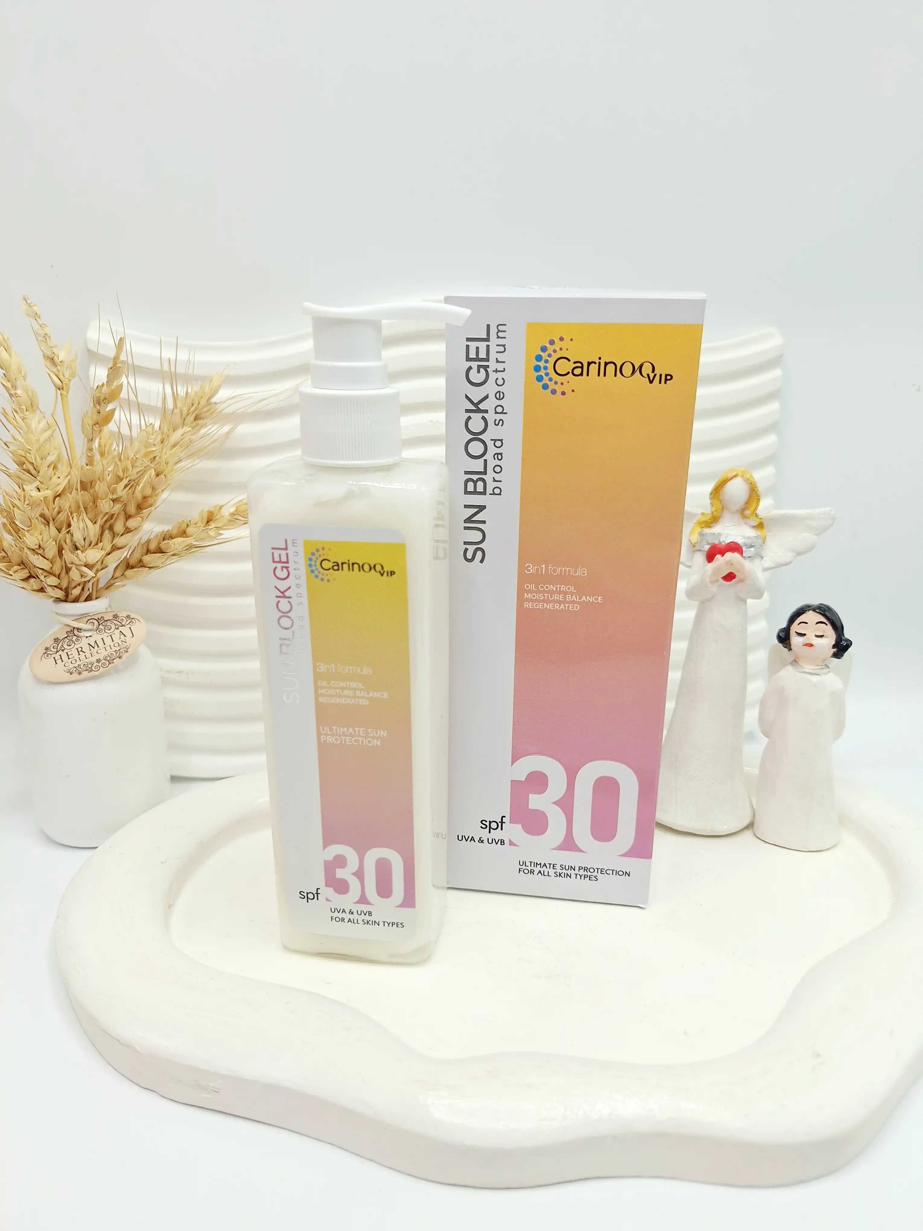 ژل ضد آفتاب بی رنگ کارینو وی آی پی مدل 3in1 SPF30 کد 4799