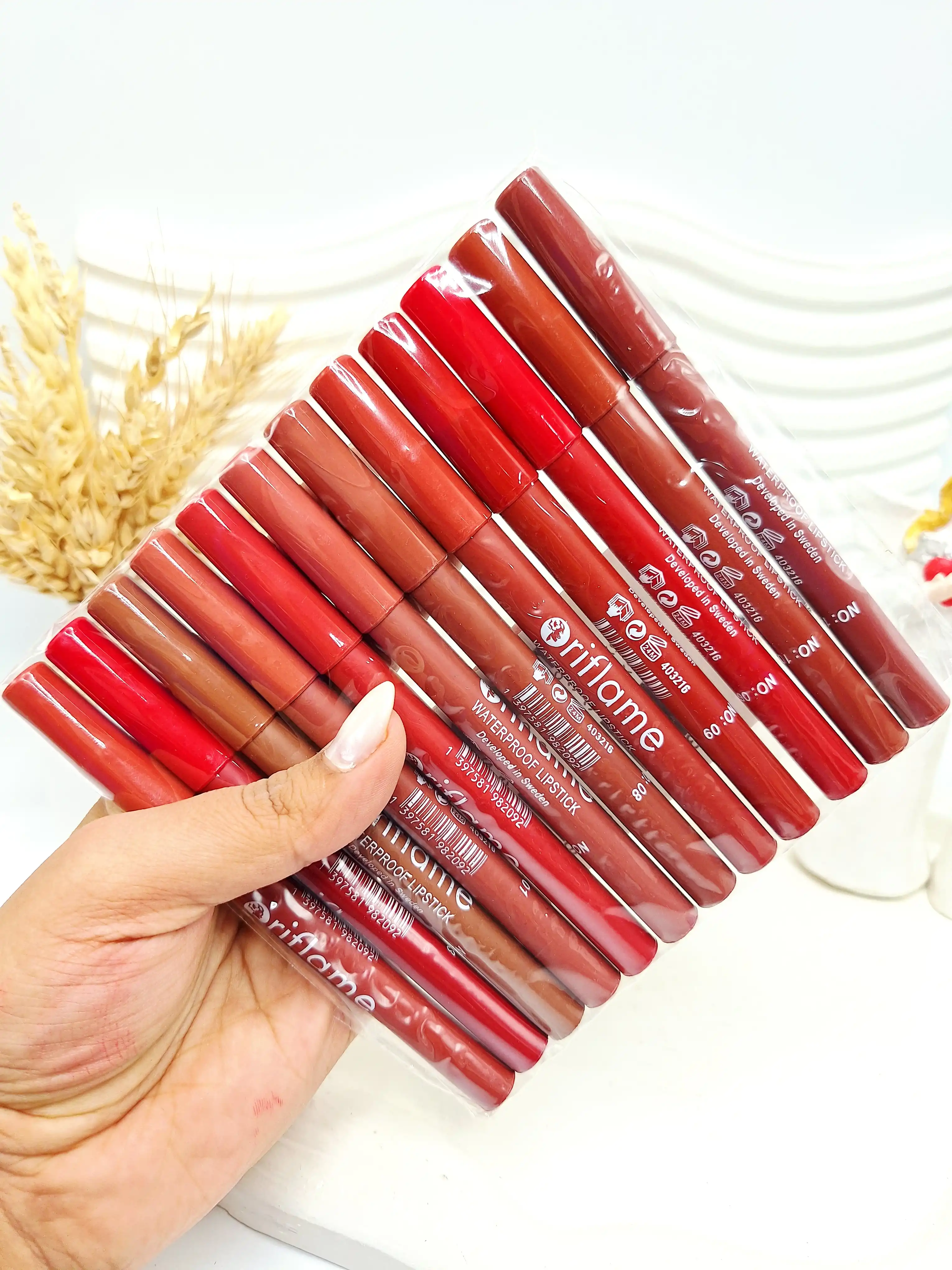 پک 12 تایی رژ مدادی برند اوریفلیم Oriflame کد 2891