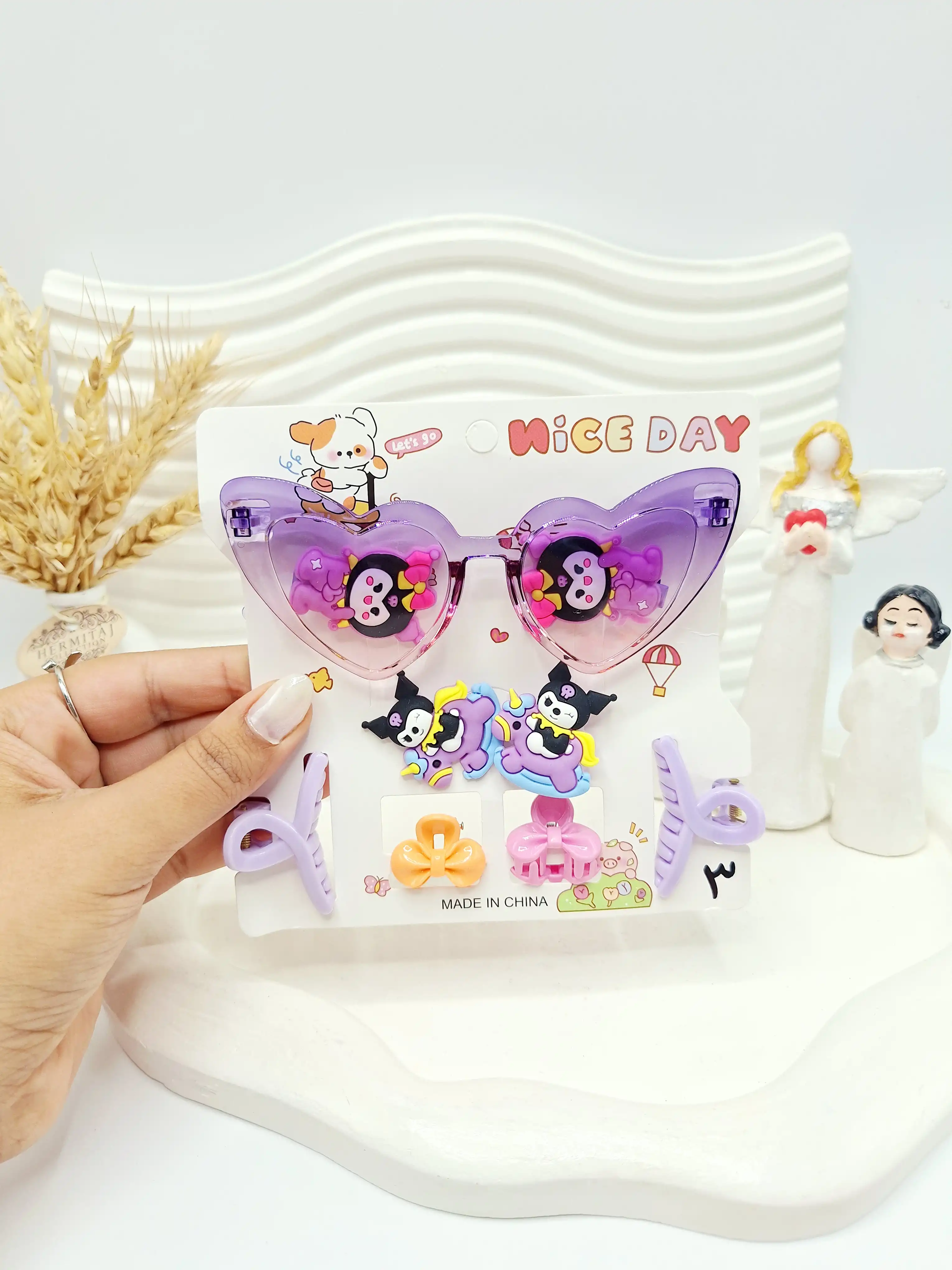 ست عینک و کش و کلیپس بچگانه طرح کیتی ( مدل عینک قلبی)