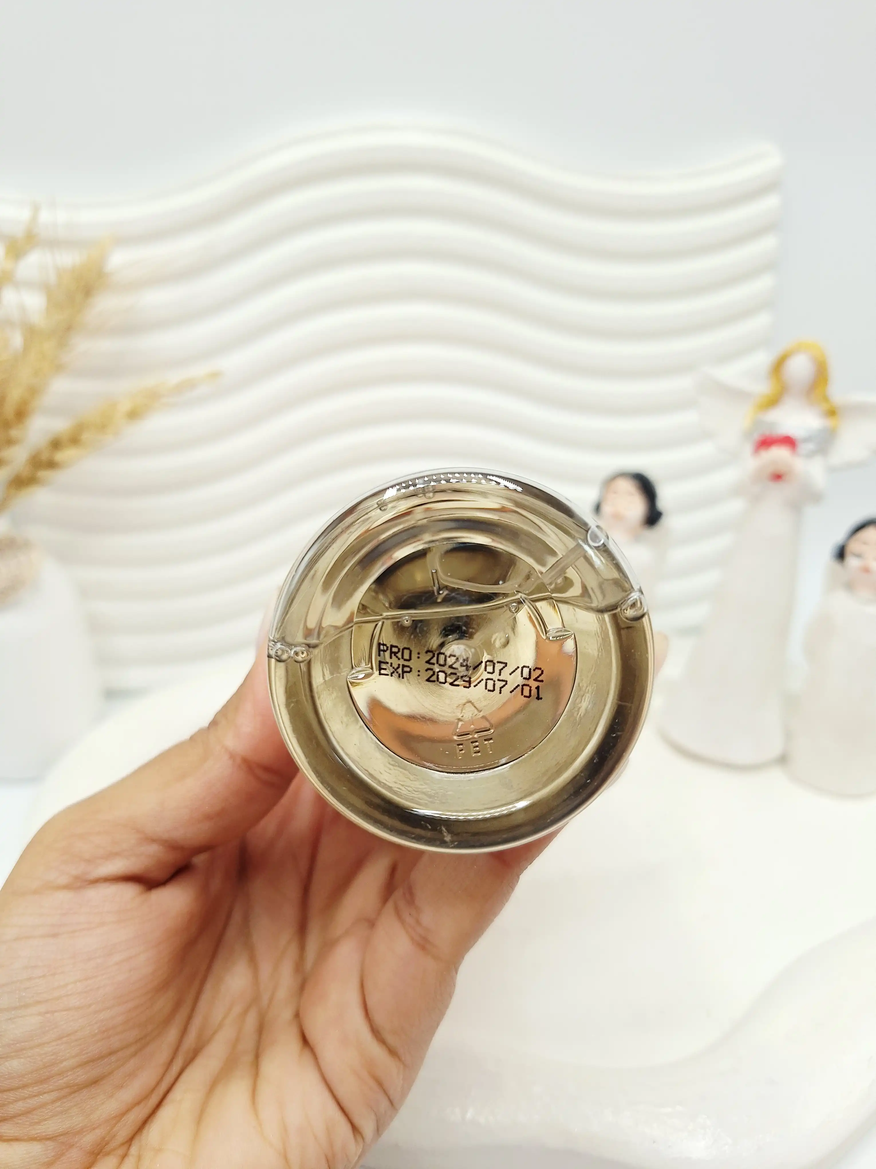 بادی اسپلش زنانه ROYAL SWEETY برند V.V.LOVE حجم 250 میل کد 1297