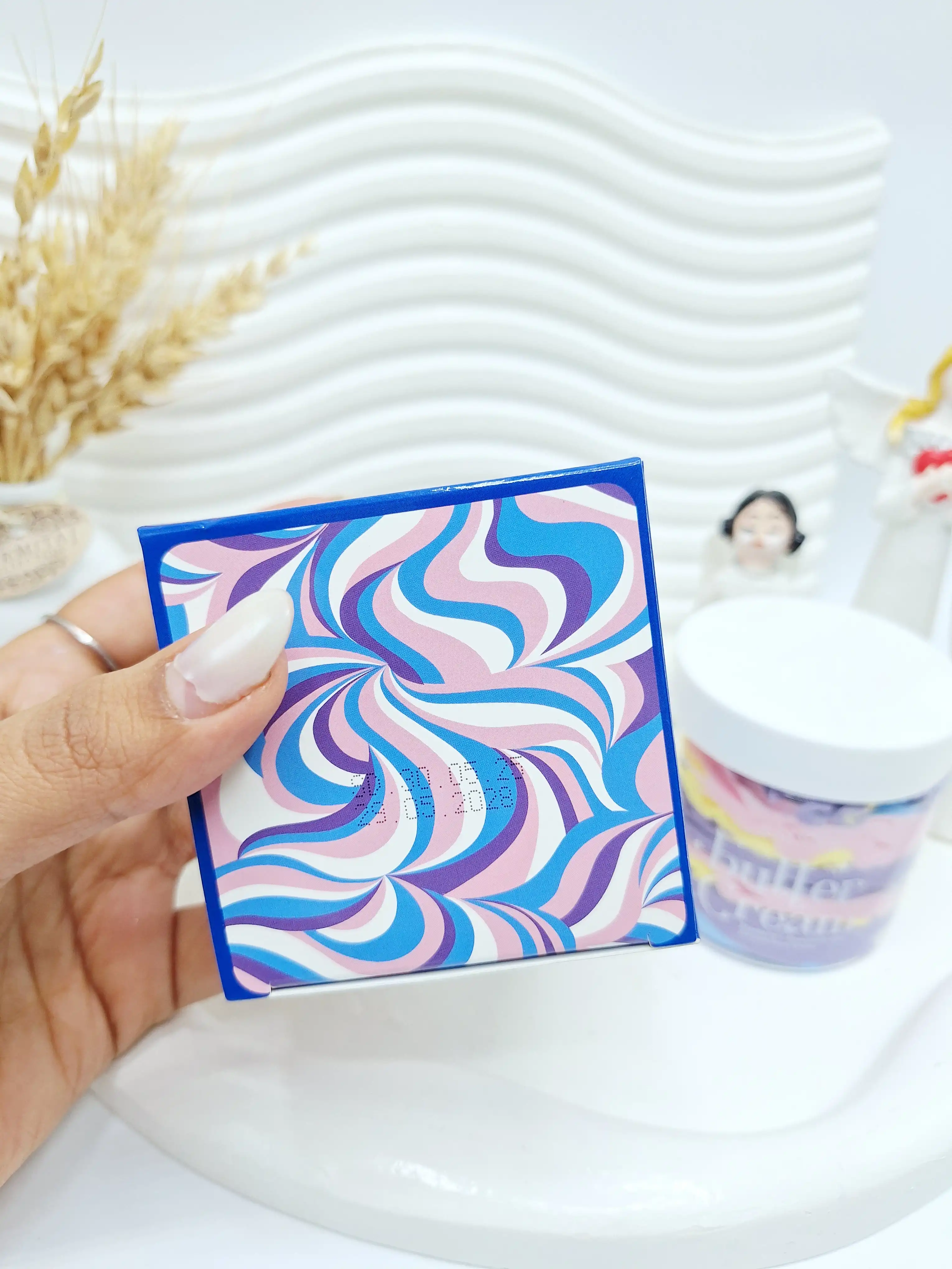 کره بدن کاسه ای رنگین کمانی بلوبری و هیالورونیک اسید سادور کد 9703