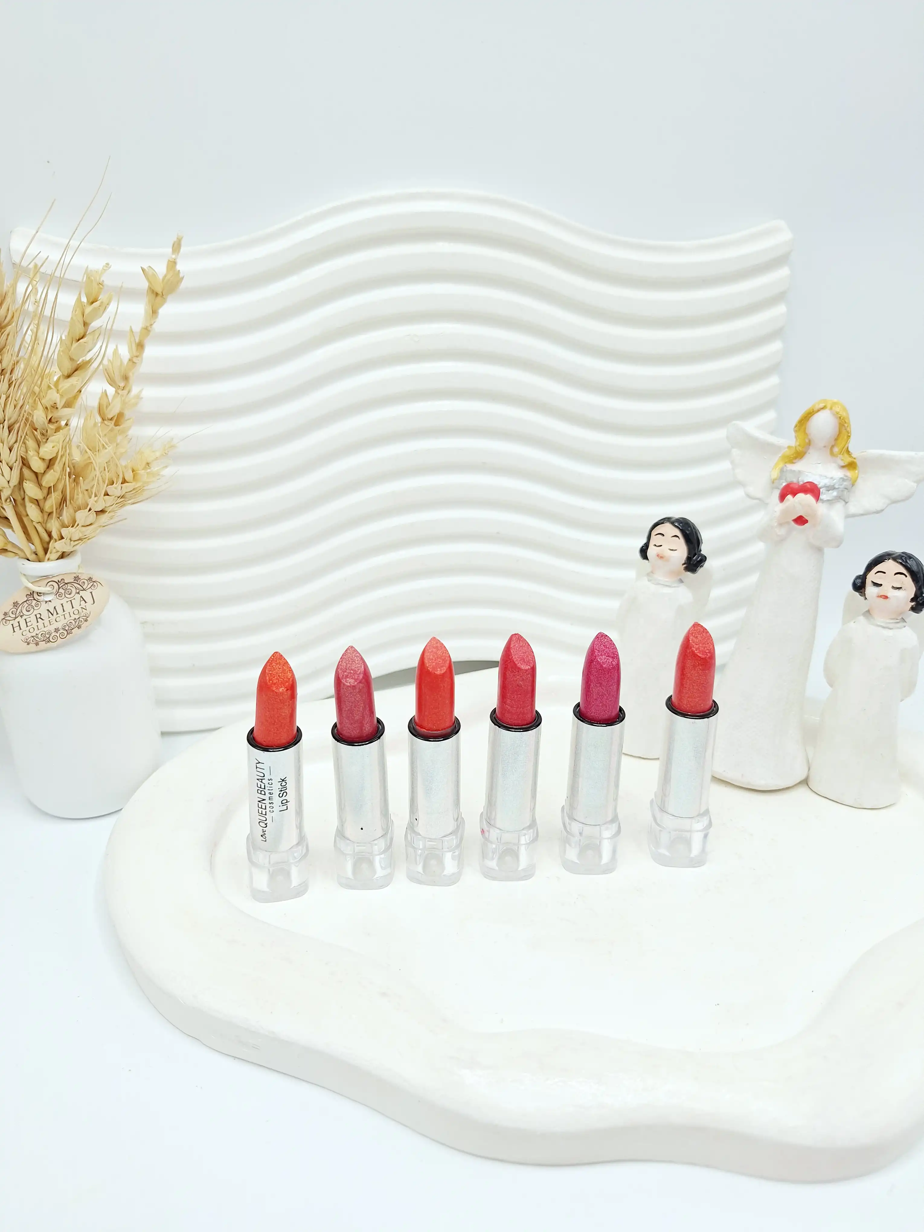 پک 6 تایی رژ جامد شاین دار پوکه نقره ای برند کویین بیوتی کد 201