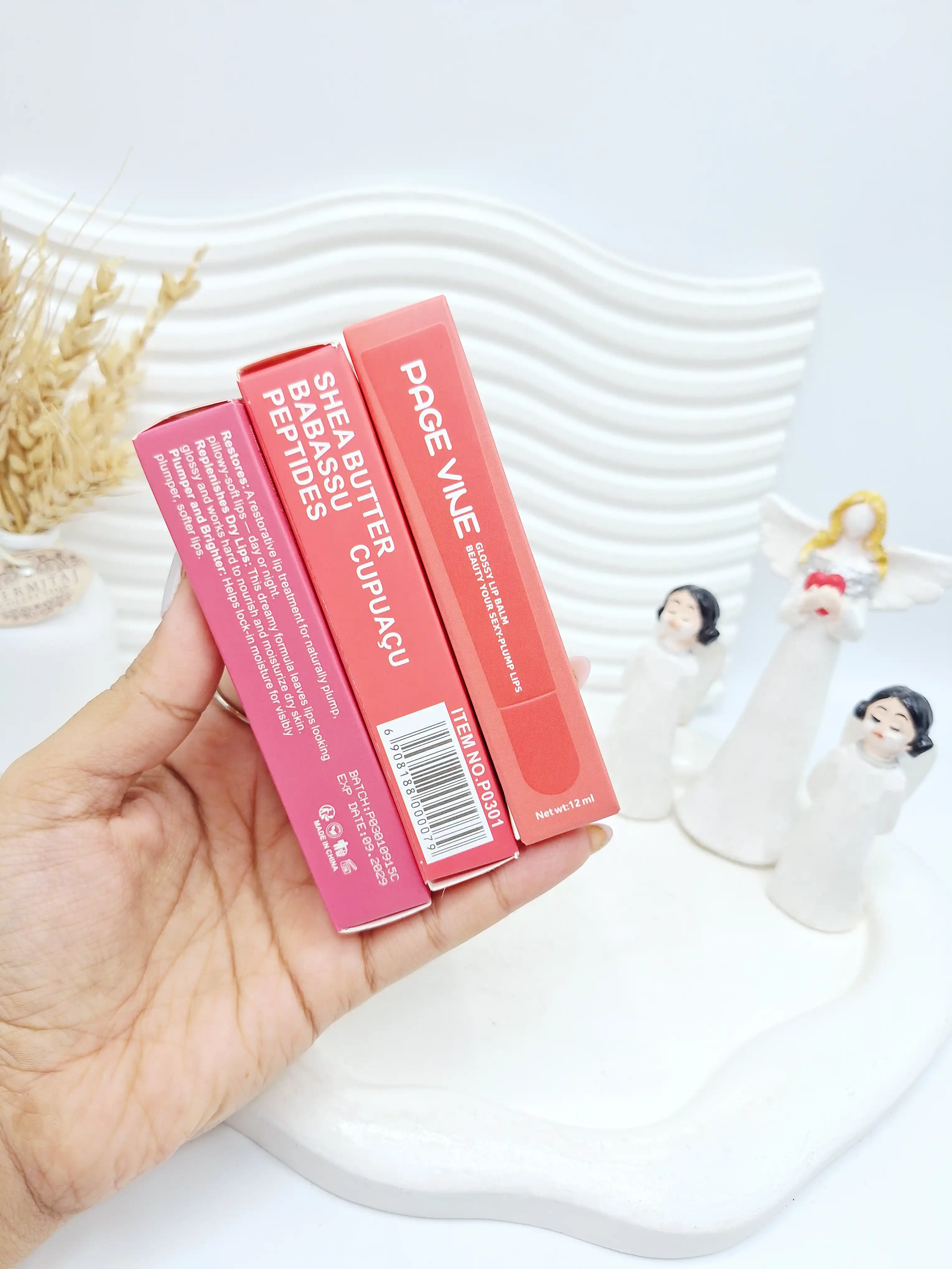 لیپ گلاس دوپ رود شیشه ای  برند page vine کارتن رنگی کد 0079