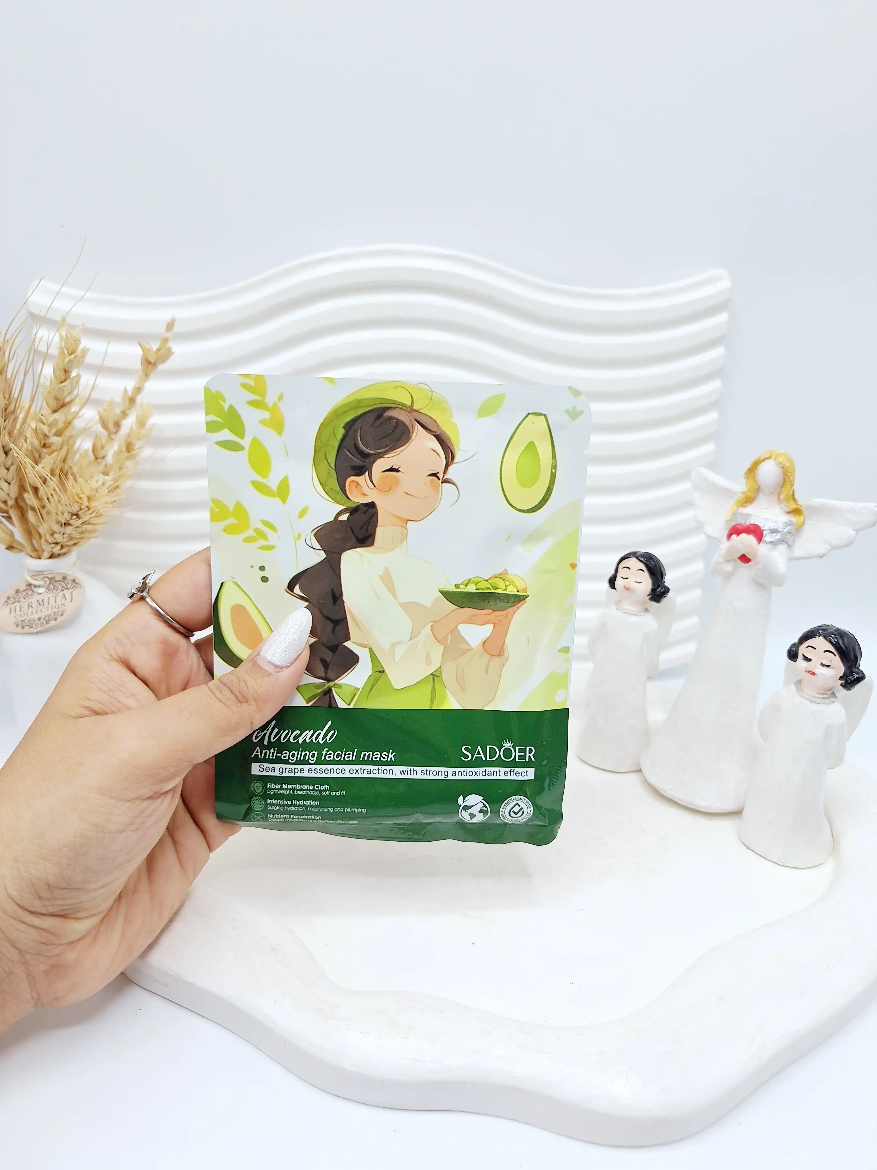 ماسک ورقه ای آبرسان رایحه آوکادو طرح دختر برند SADOER کد 6469