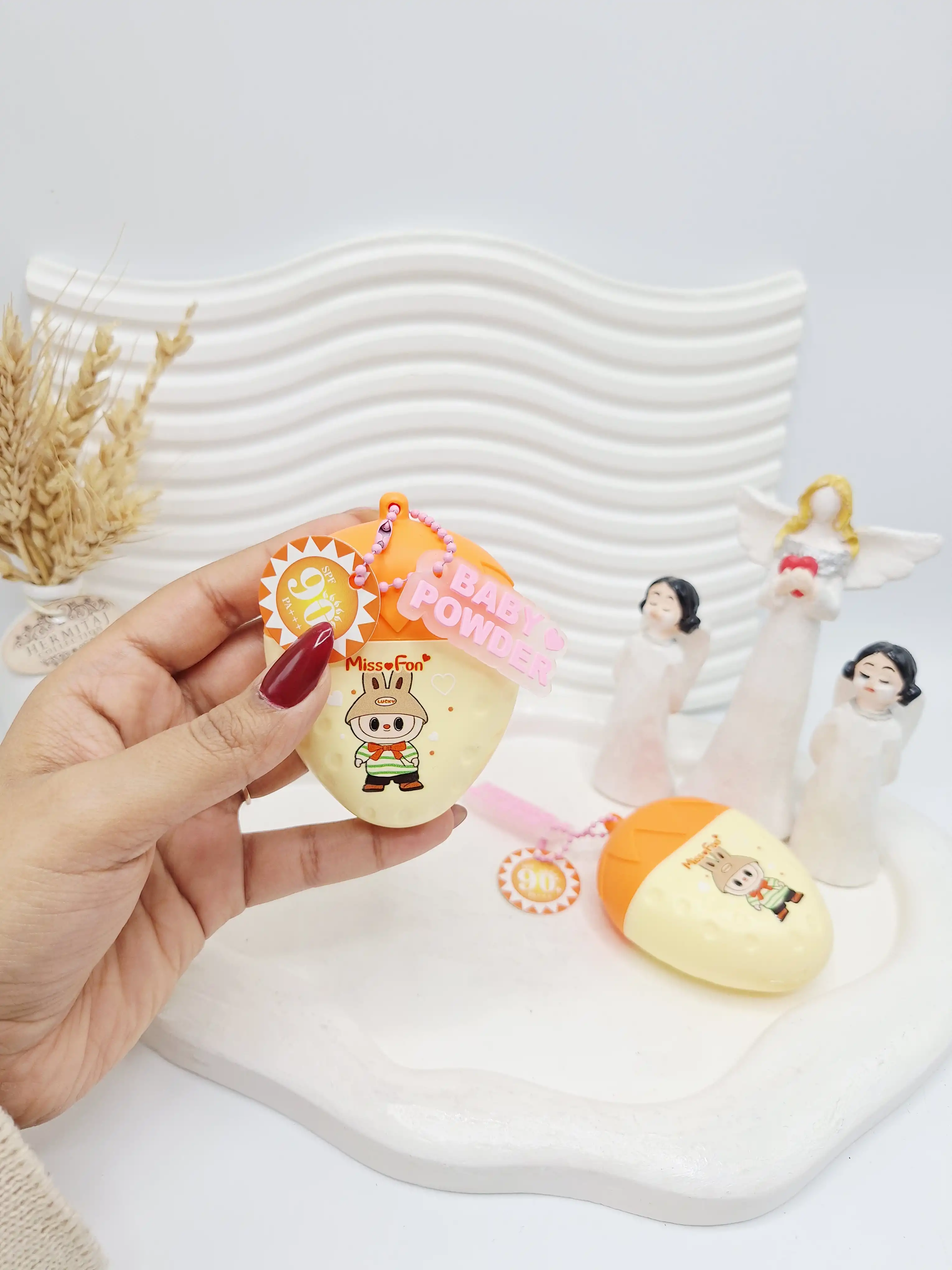 کرم ضد آفتاب لبوبو طرح توت فرنگی نارنجی spf 60