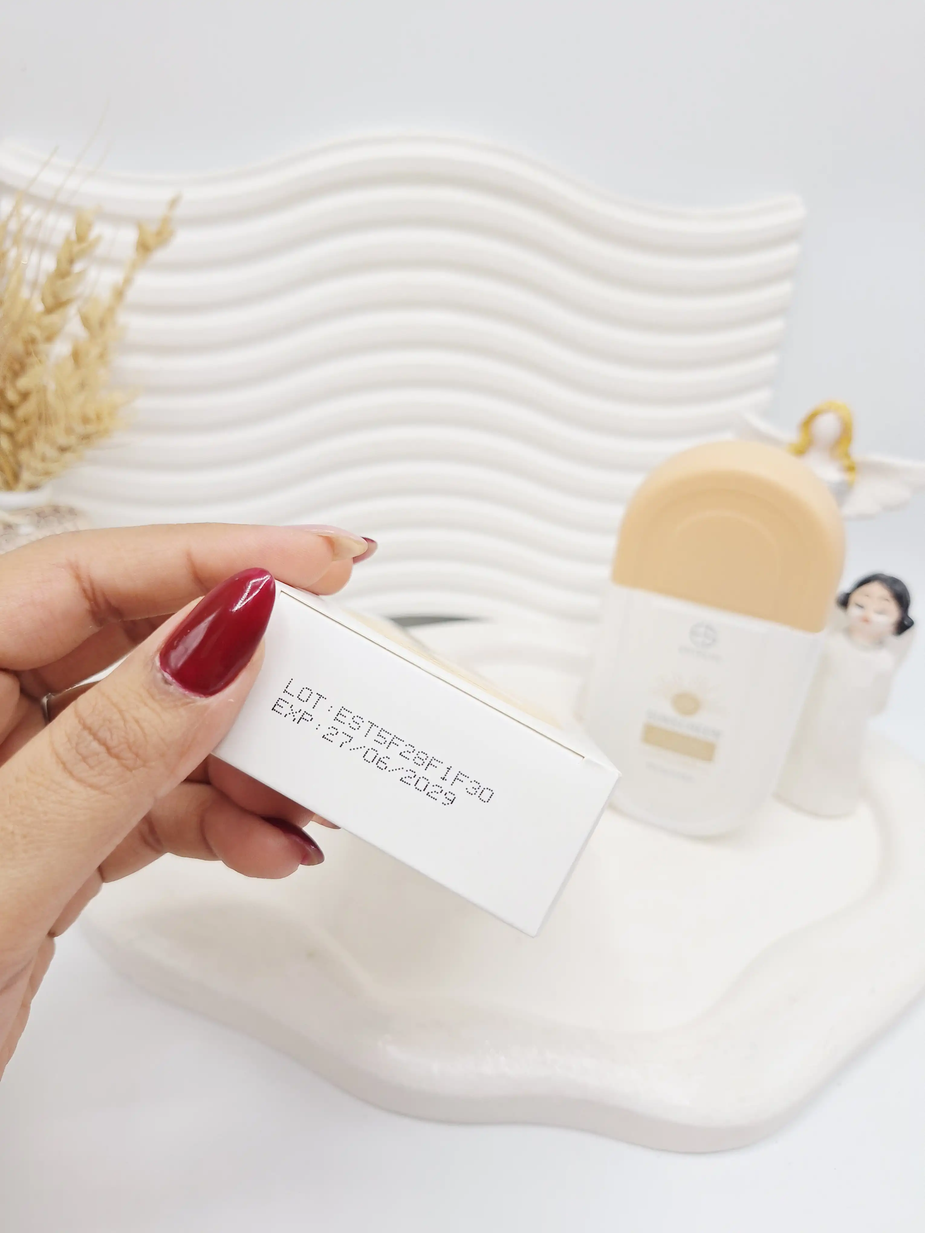 کرم ضد آفتاب رنگی استیلن All-In-One مدل SPF 100 کارتن نارنجی اصلی کد 4596