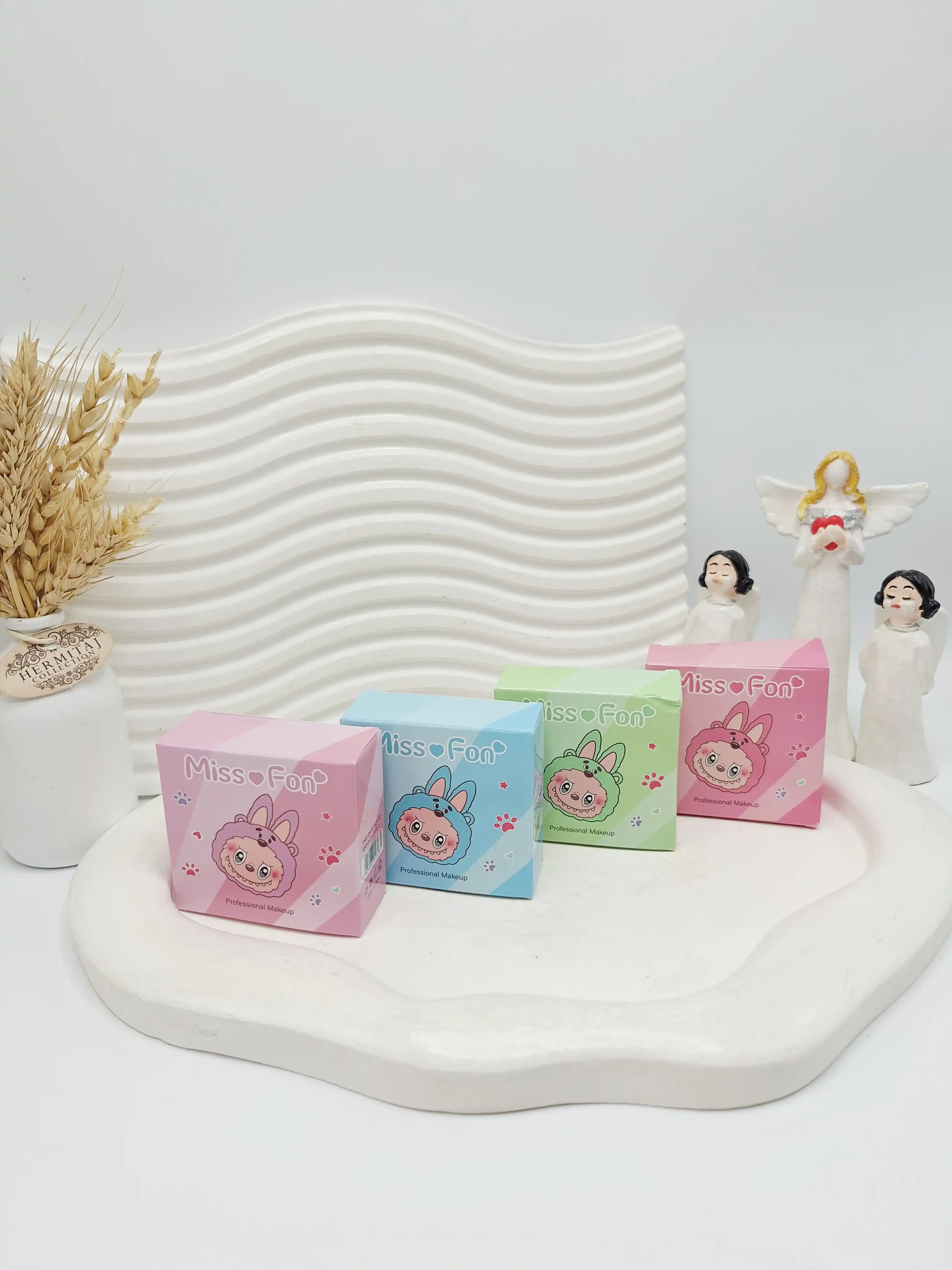 کیت 3 کاره پرطرفدار لبوبو شامل سایه چشم رژگونه و لیپ گلاس تیوپی