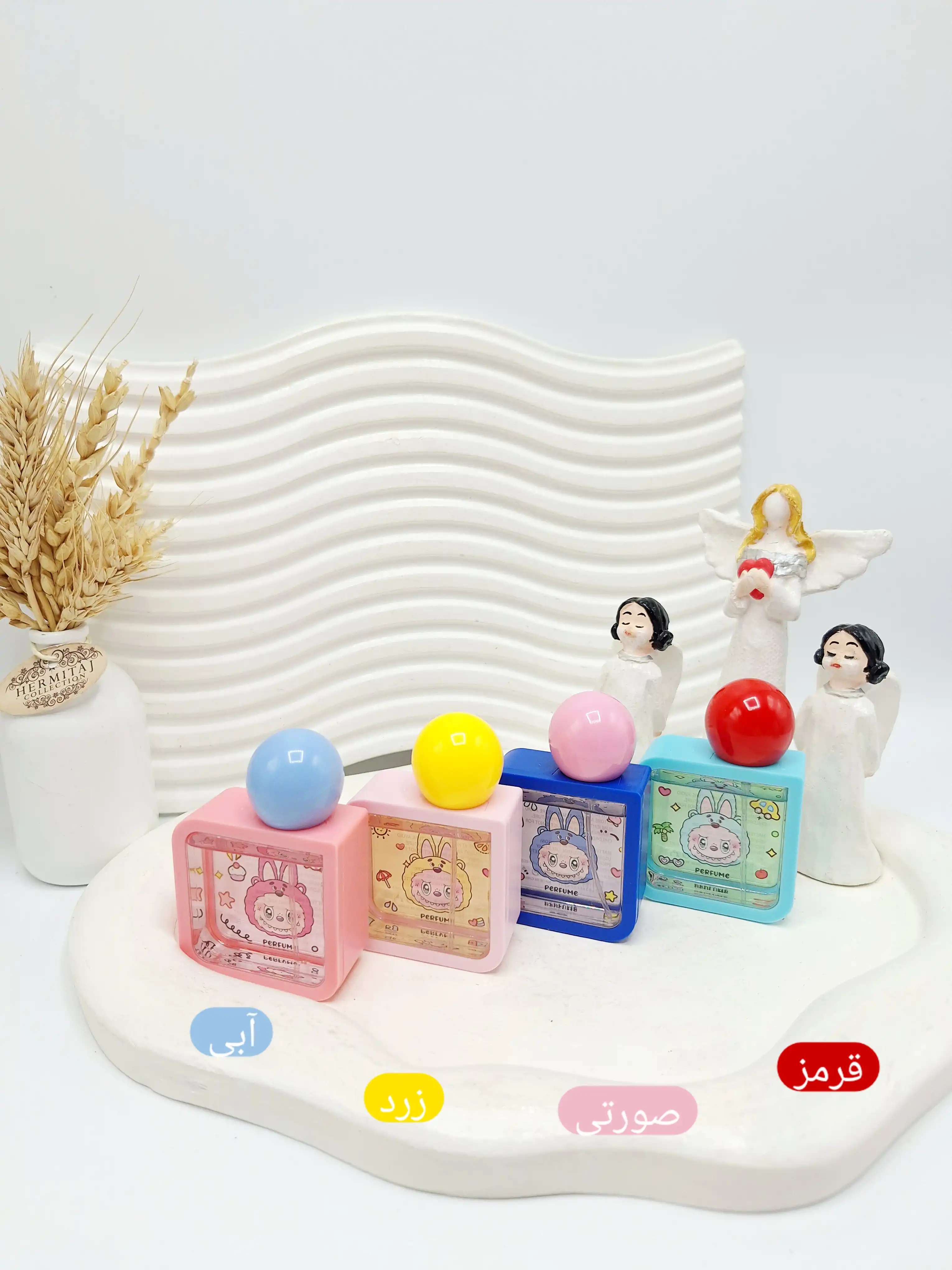 عطر مکعبی طرح استیکر لبوبو کد 4057