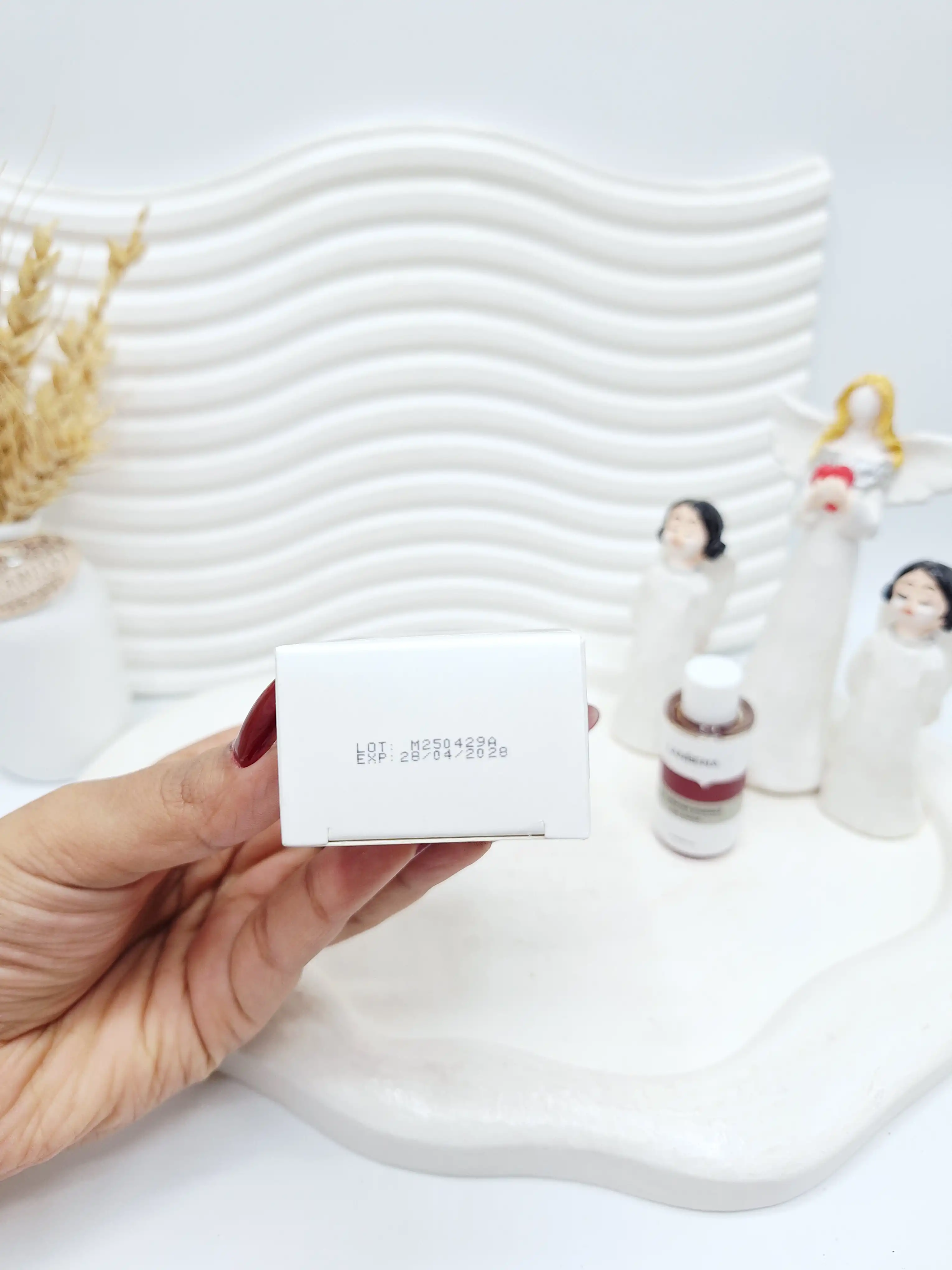 سرم تقویت کننده و ترمیم کننده ناخن برند لانبنا اصلی حجم 15 میل کد 6139